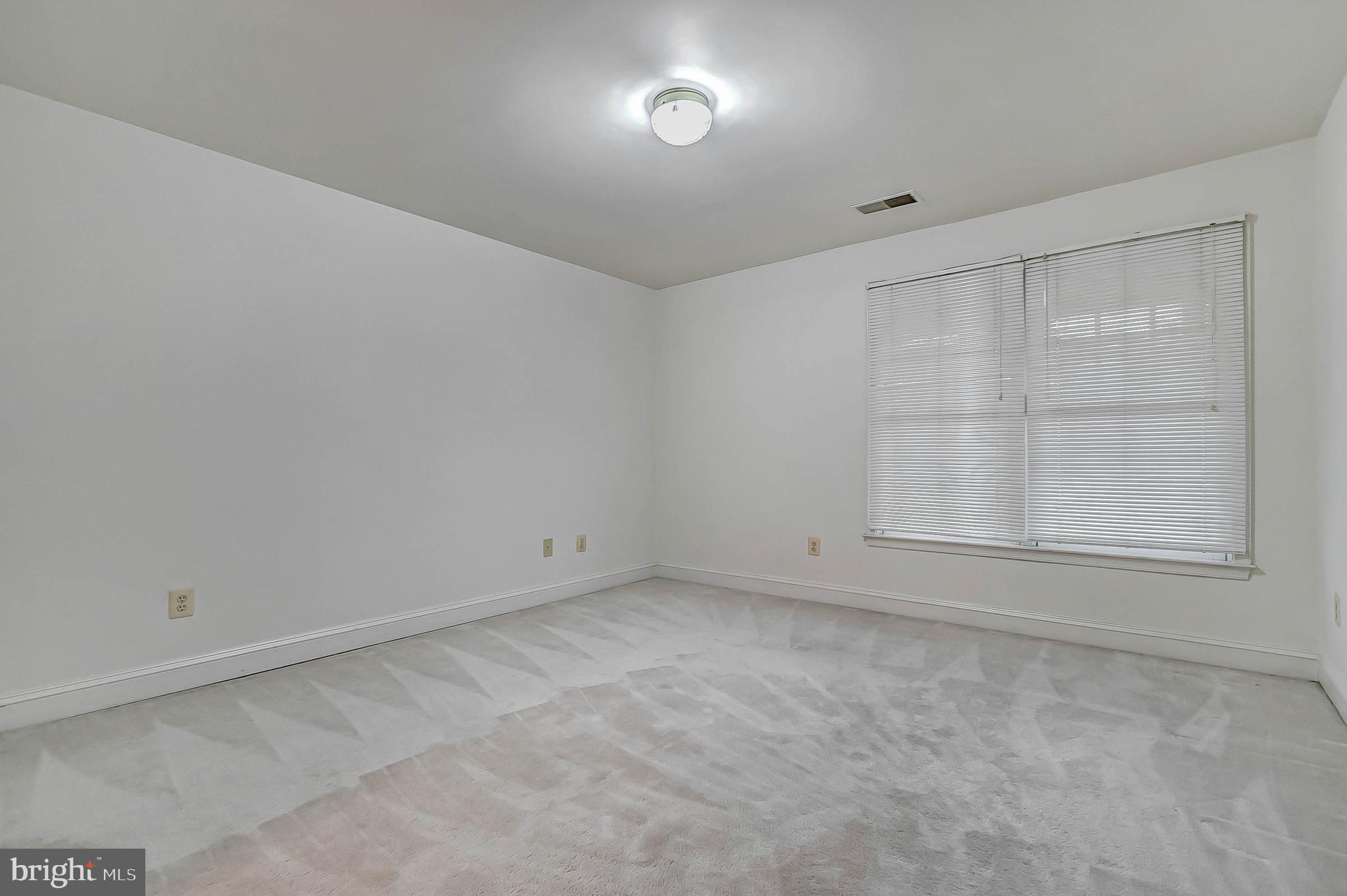 POTOMAC CREST - Residential Lease