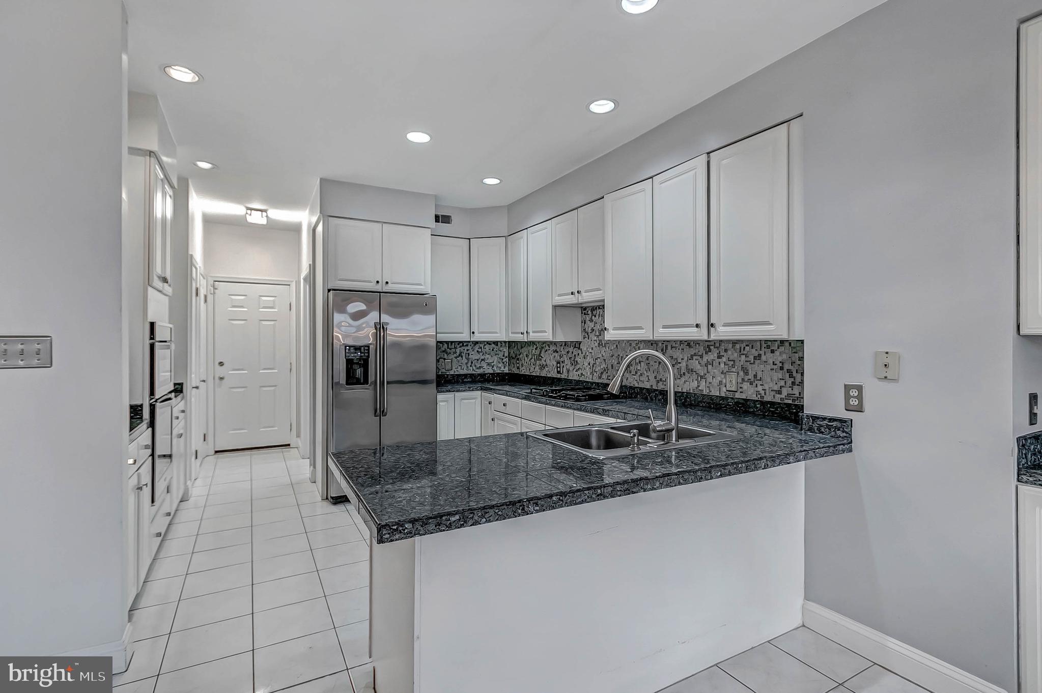 POTOMAC CREST - Residential Lease