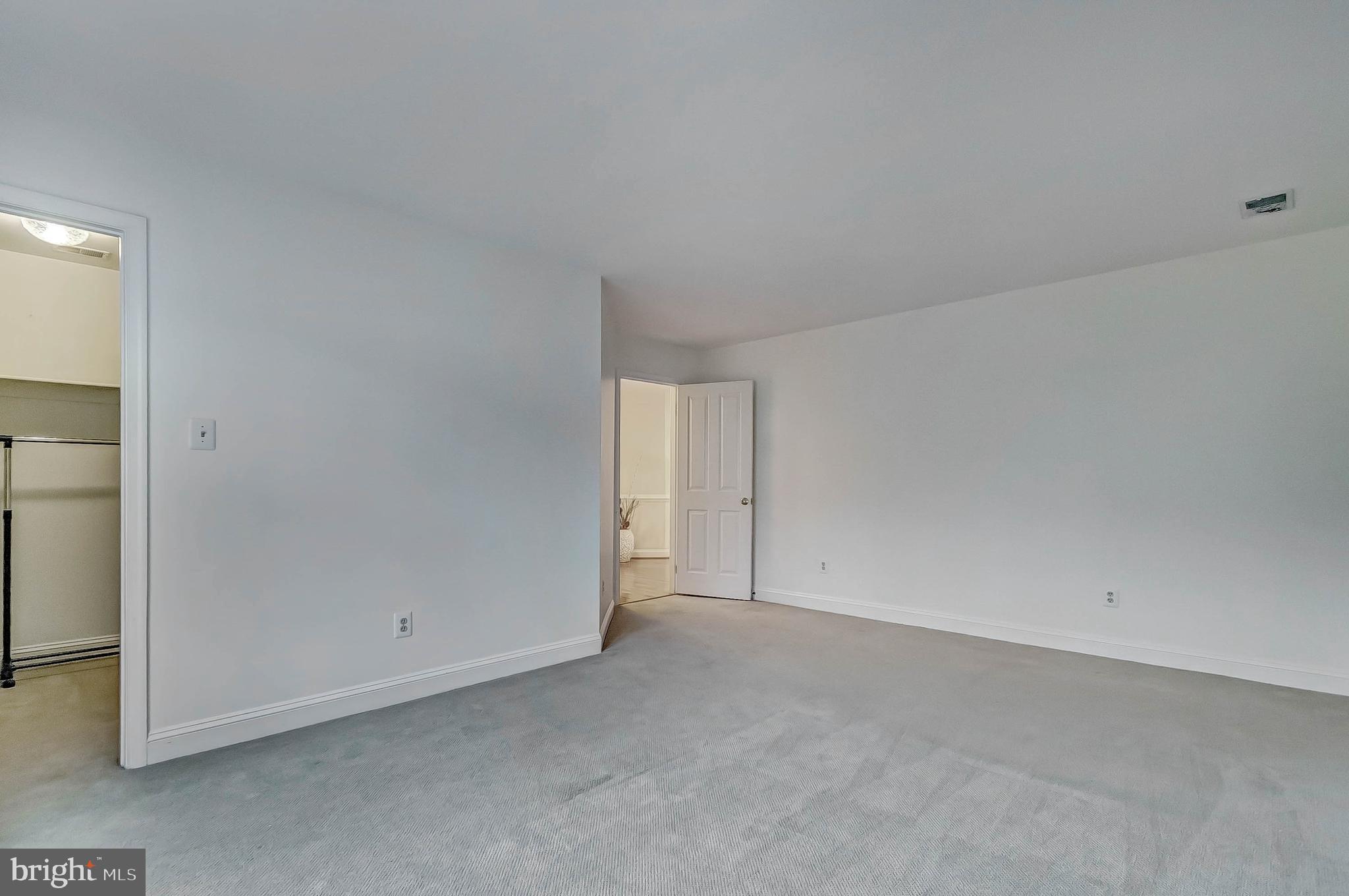 POTOMAC CREST - Residential Lease