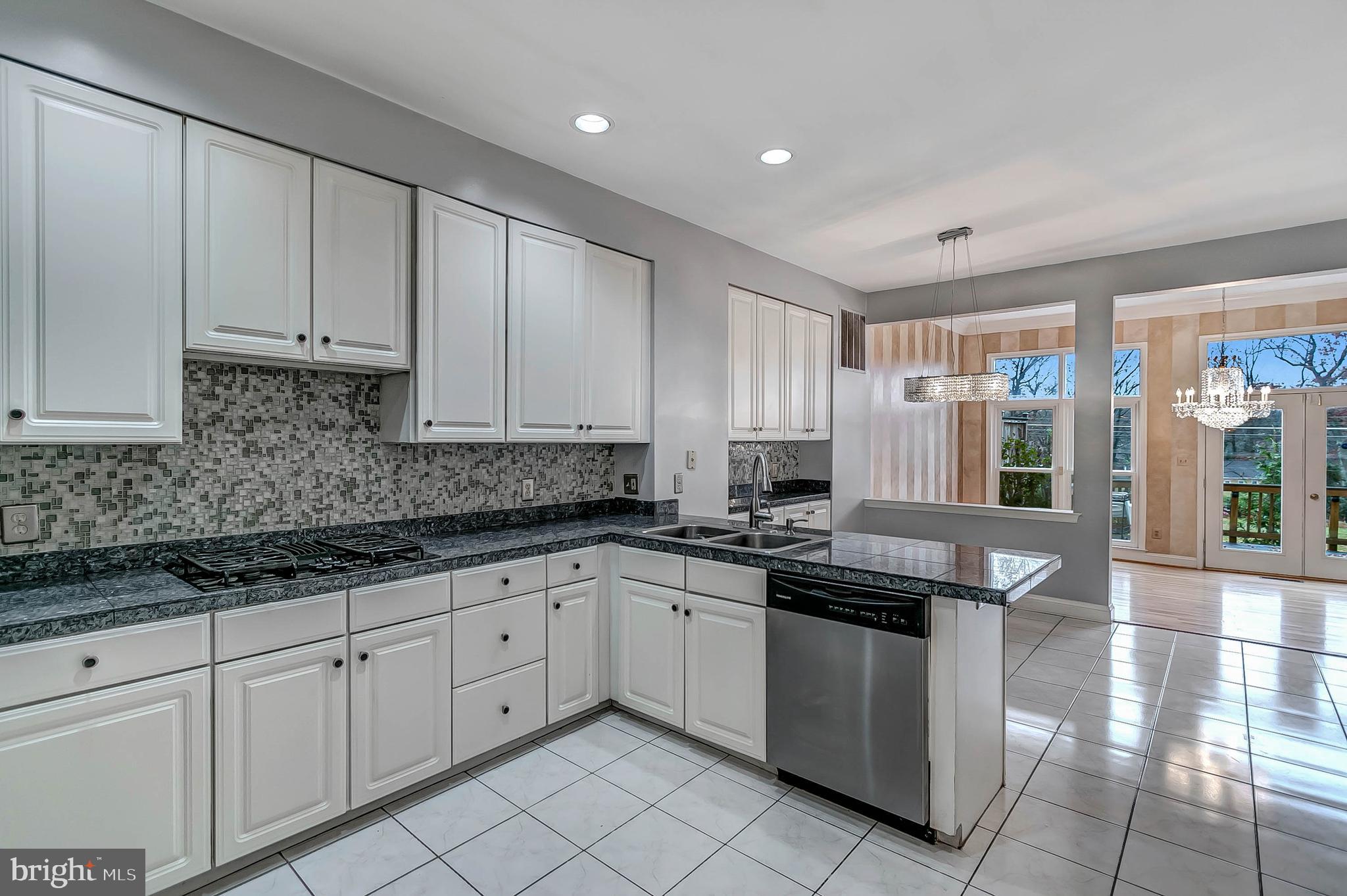 POTOMAC CREST - Residential Lease