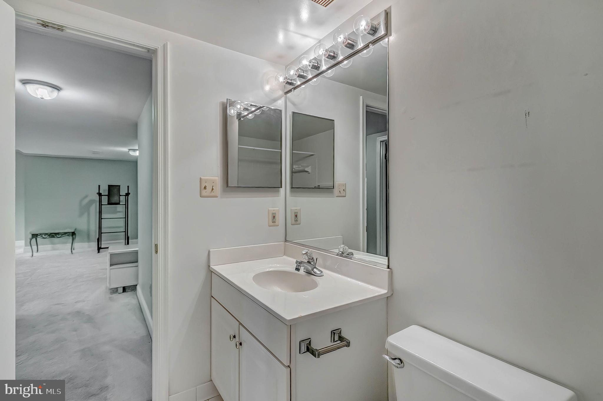 POTOMAC CREST - Residential Lease