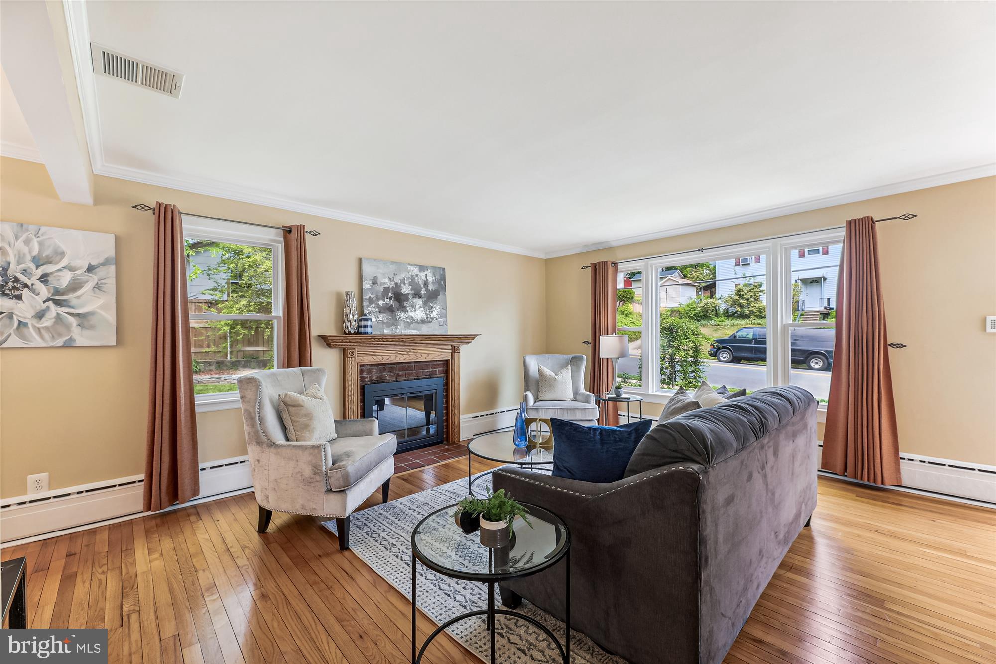 CLAREMONT - Residential