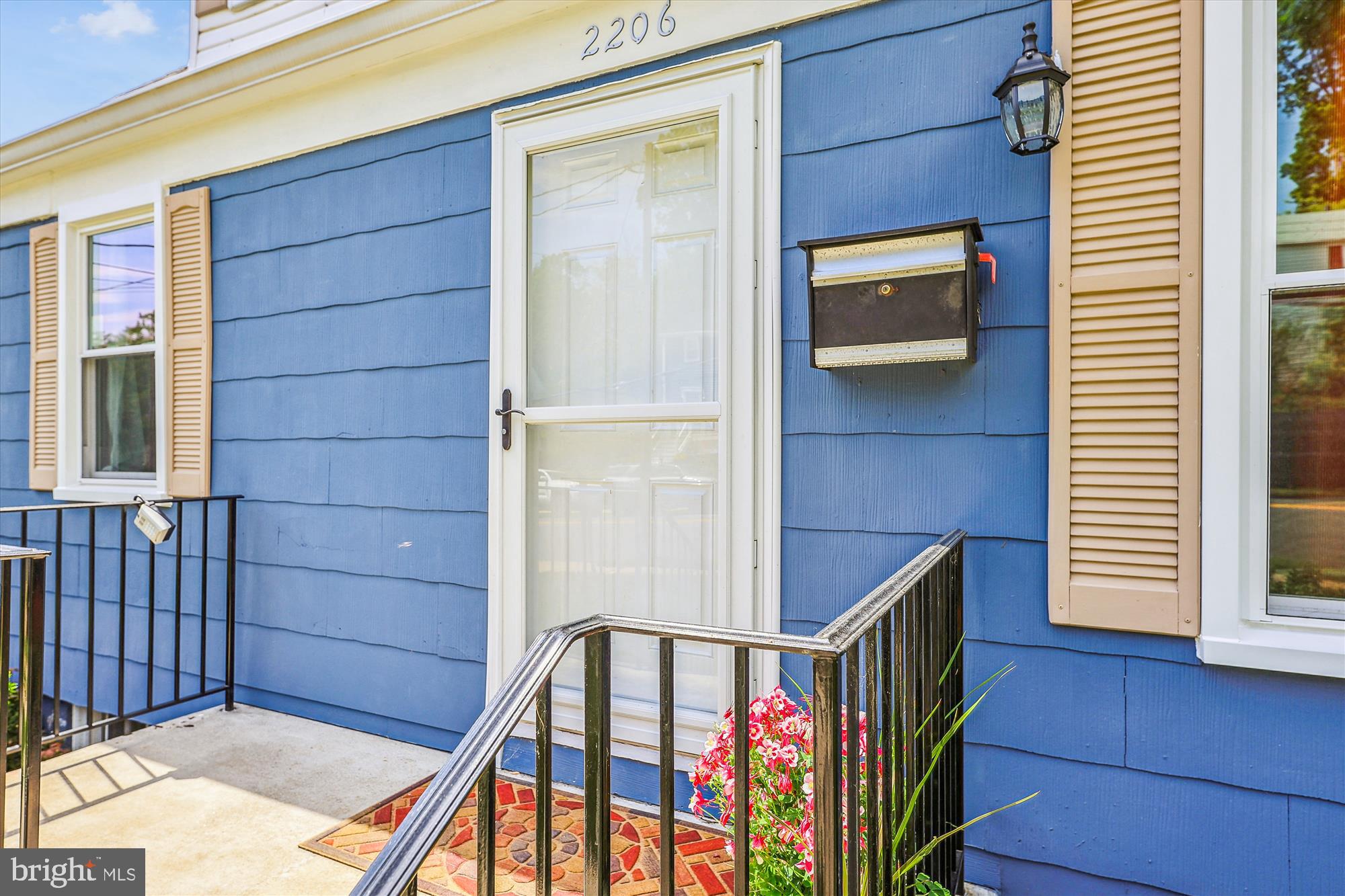 CLAREMONT - Residential