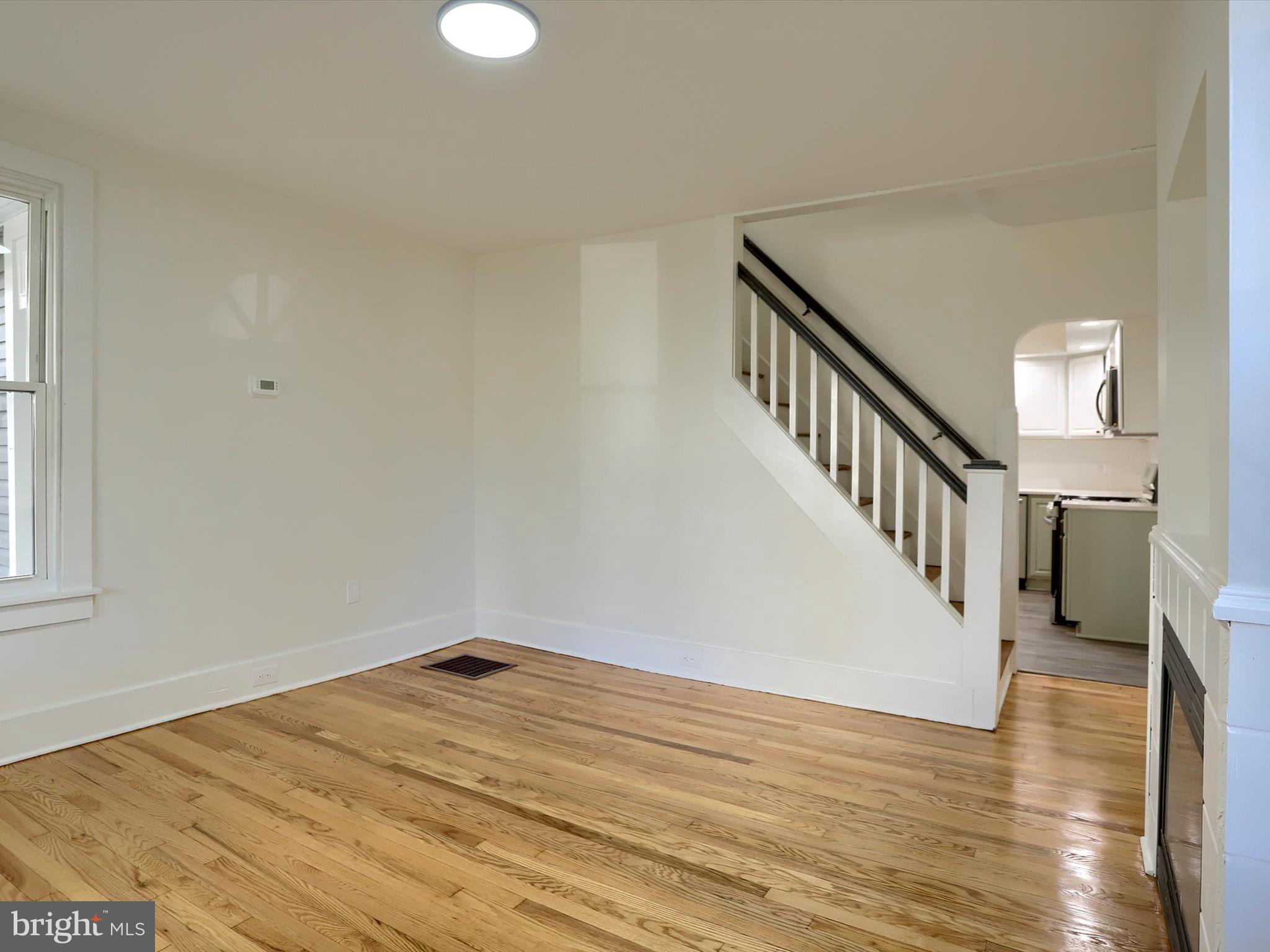 419 W SIMPSON STREET