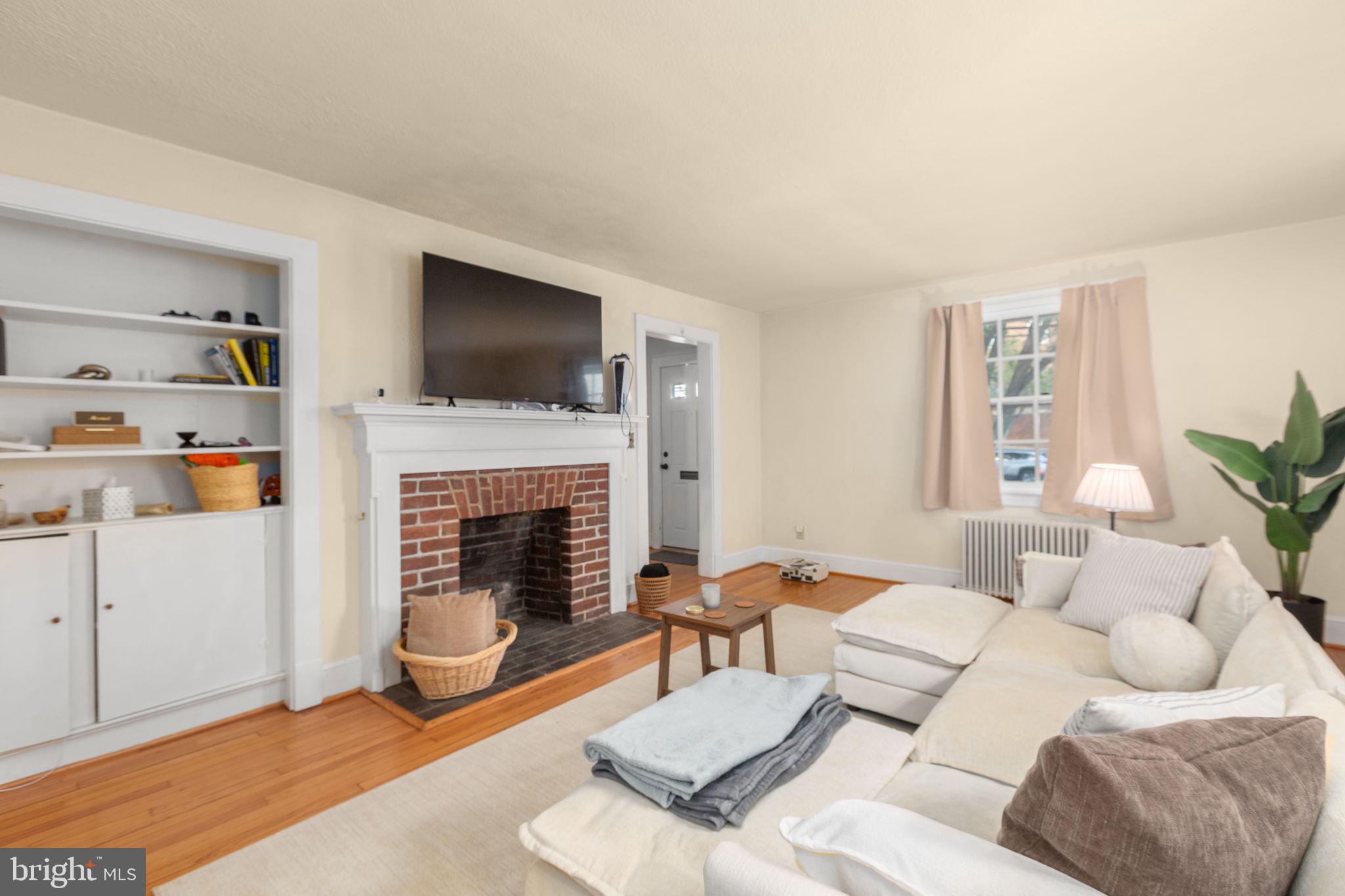 COLLEGE HEIGHTS - Residential