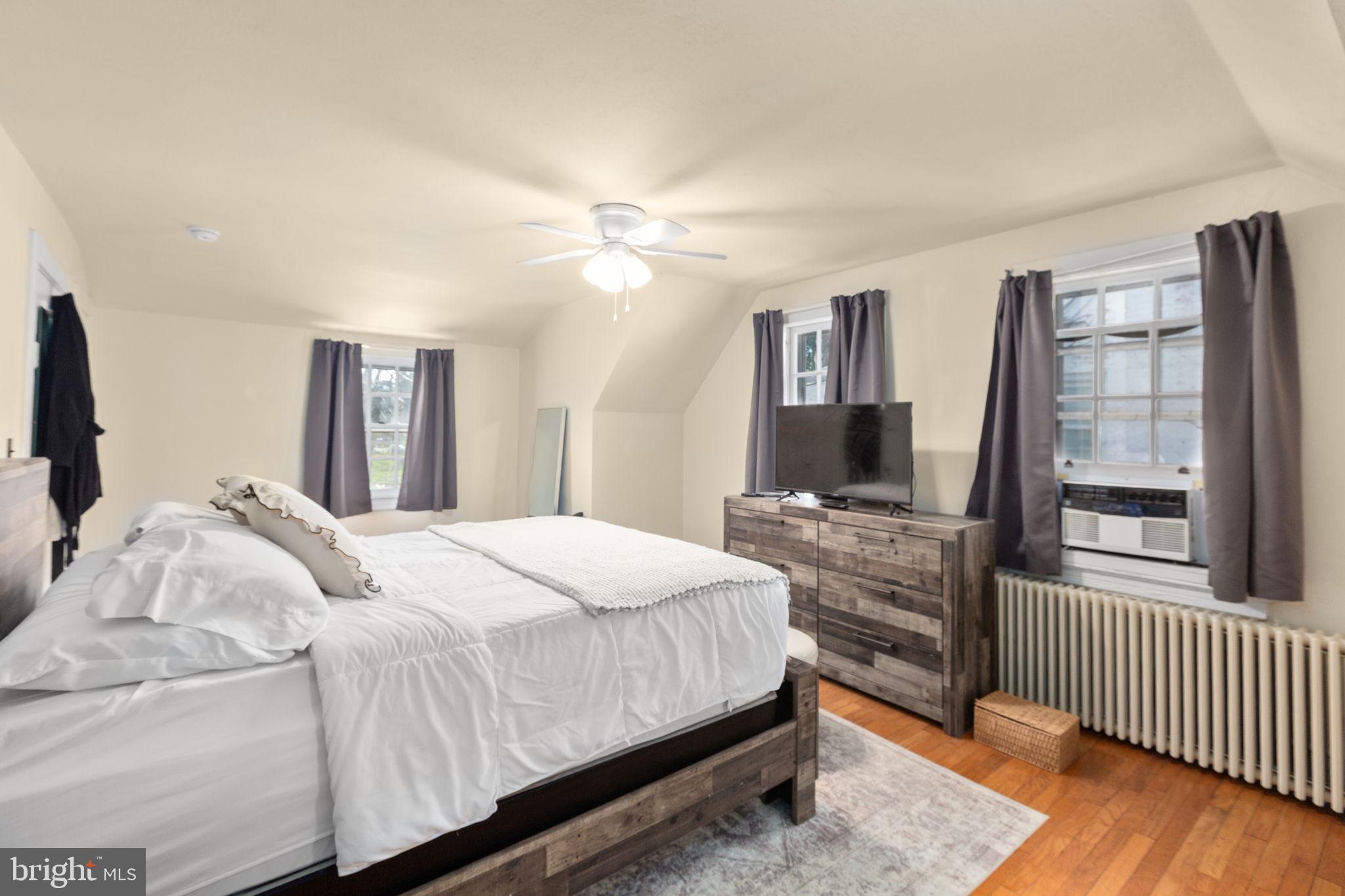 COLLEGE HEIGHTS - Residential