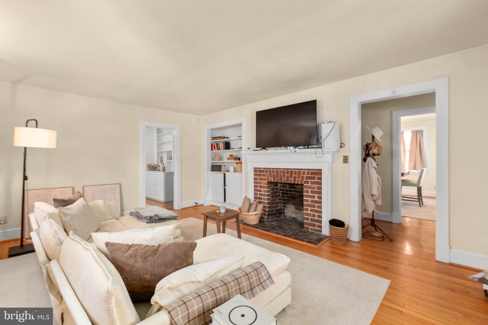 COLLEGE HEIGHTS - Residential