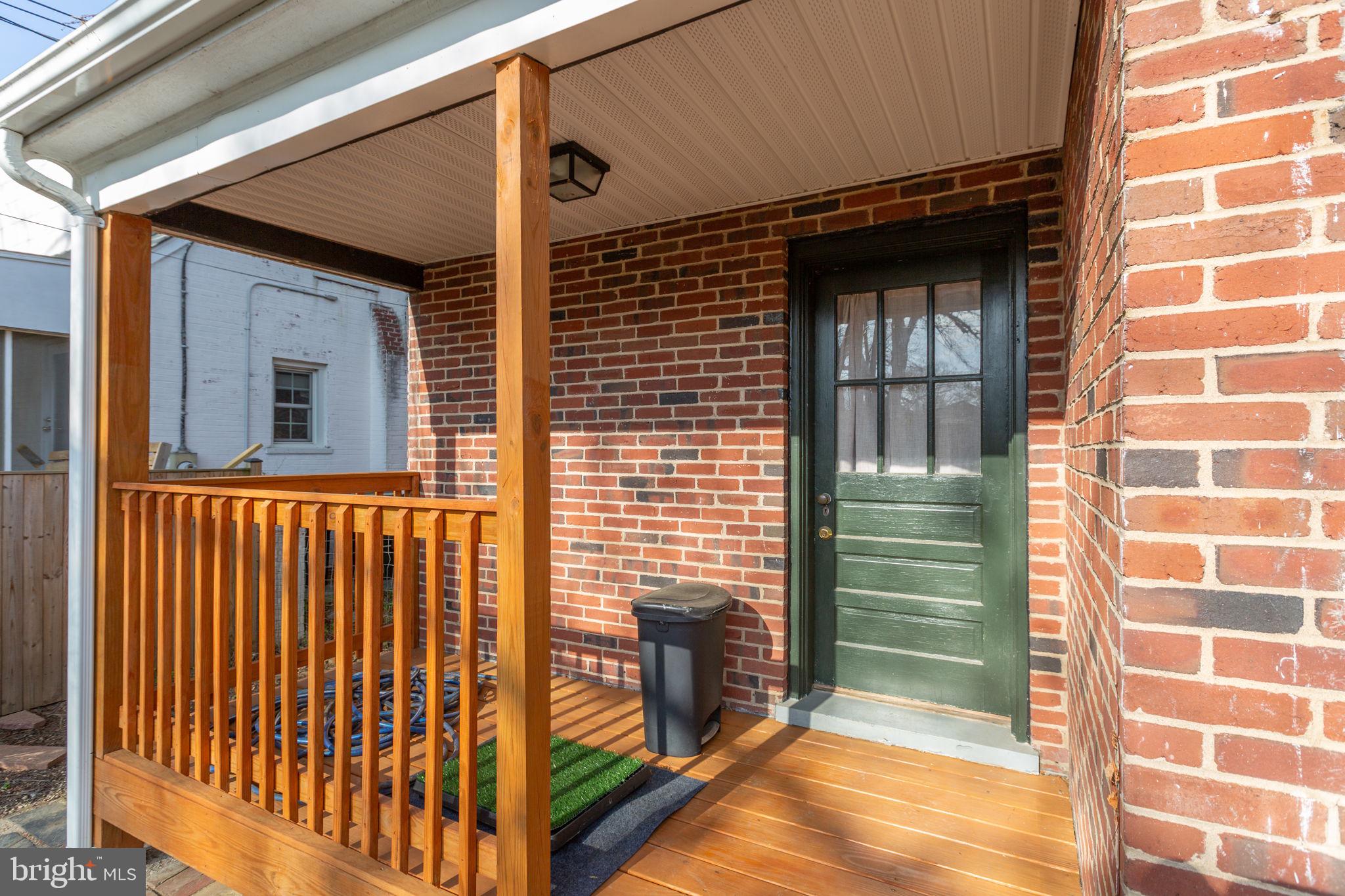 COLLEGE HEIGHTS - Residential