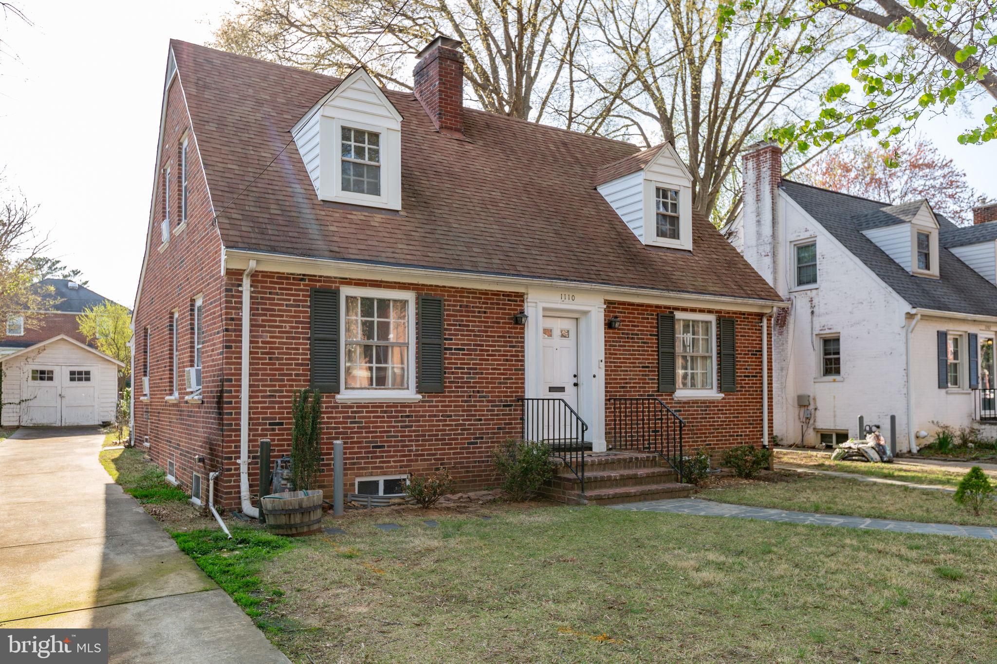 COLLEGE HEIGHTS - Residential