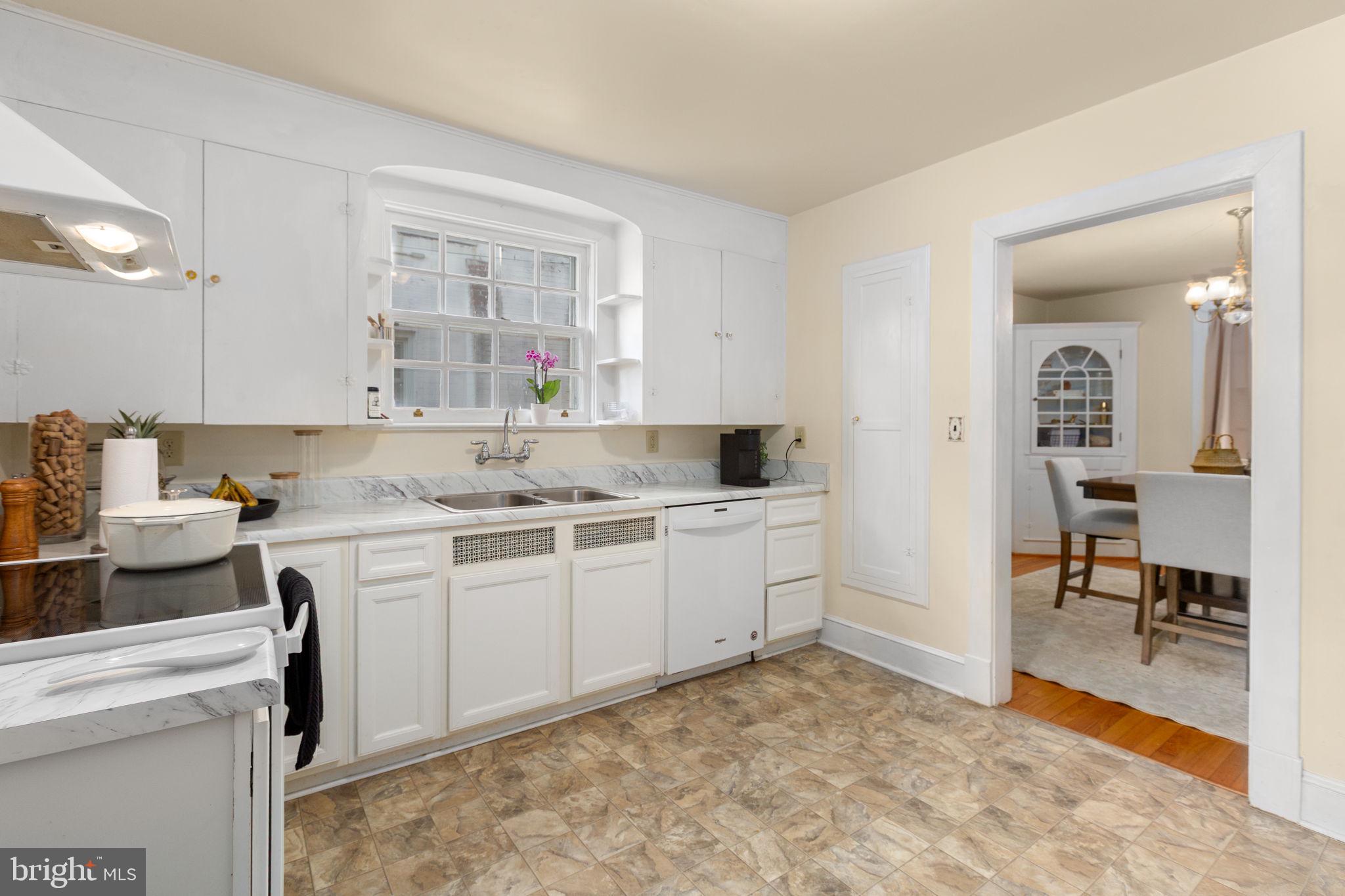 COLLEGE HEIGHTS - Residential