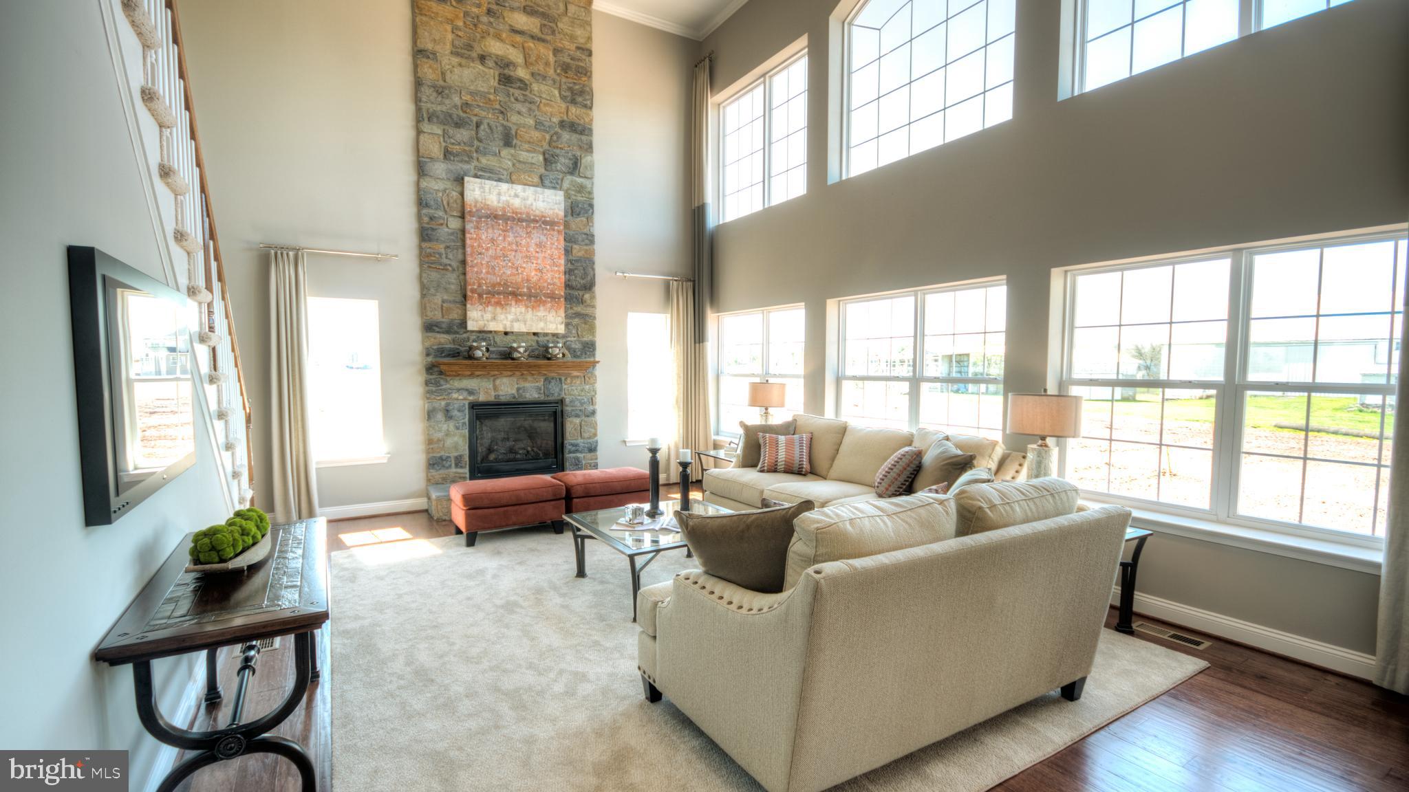 MELVILLE RUN - Residential