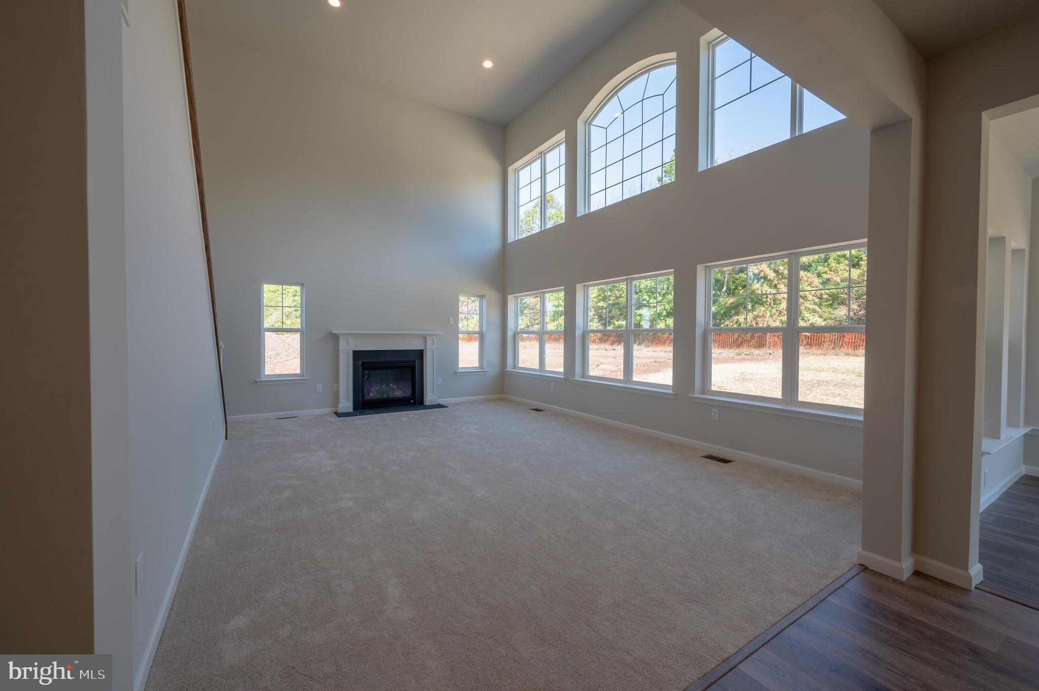 MELVILLE RUN - Residential