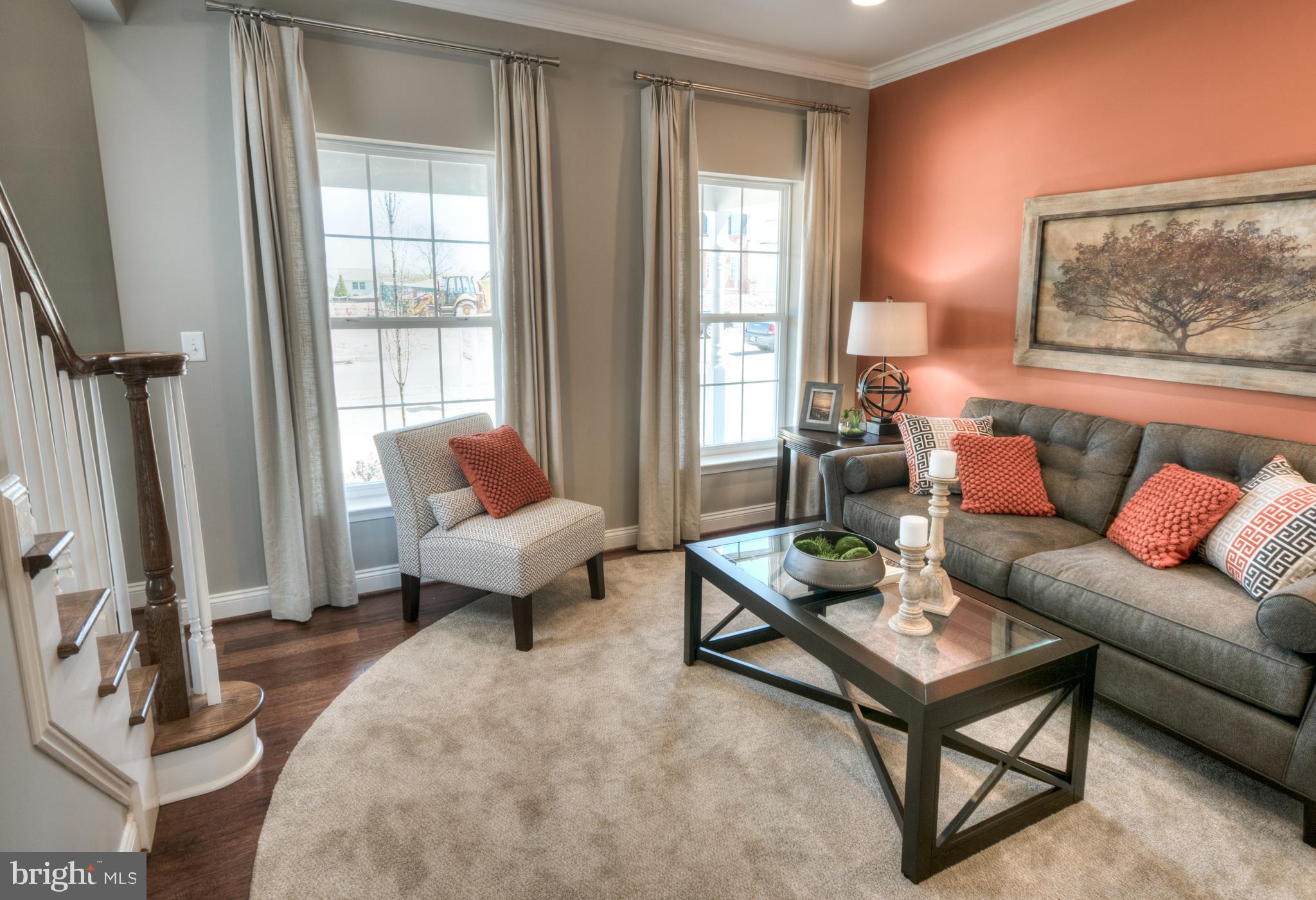 MELVILLE RUN - Residential