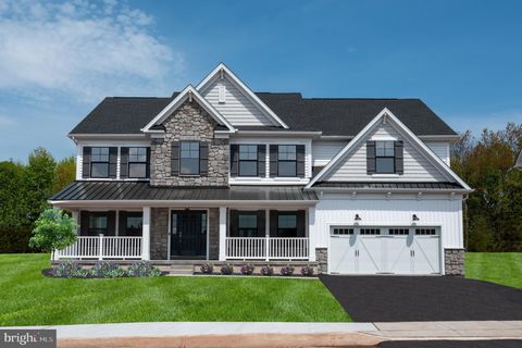 102 FERRY LANE PHOENIXVILLE PA 19460