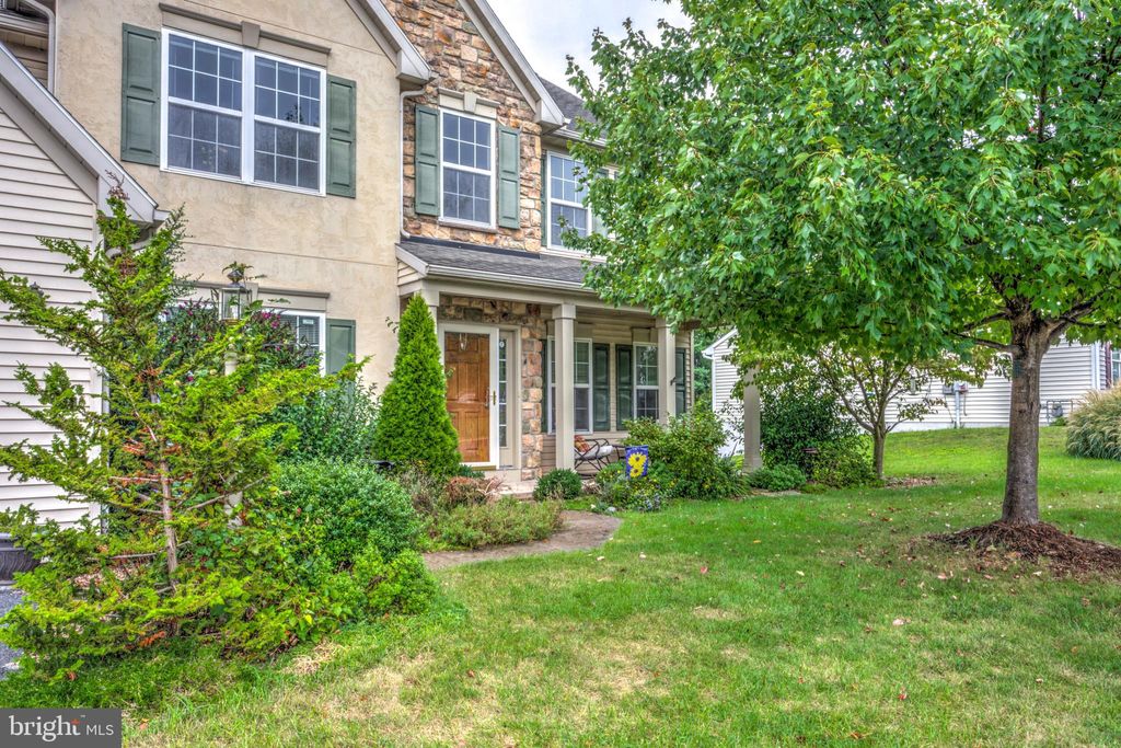 Photo of 336 Hollow View, Manheim, PA 17545 (MLS # PALA2040864)