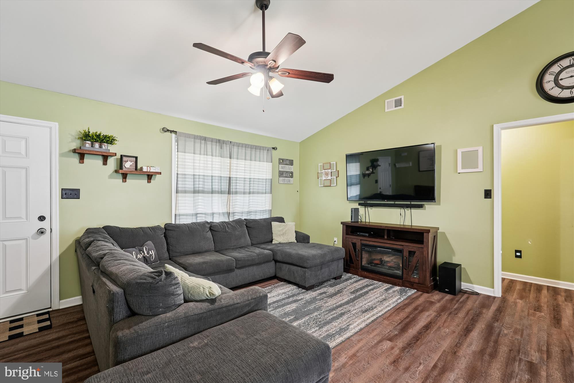 RED HILL - Residential