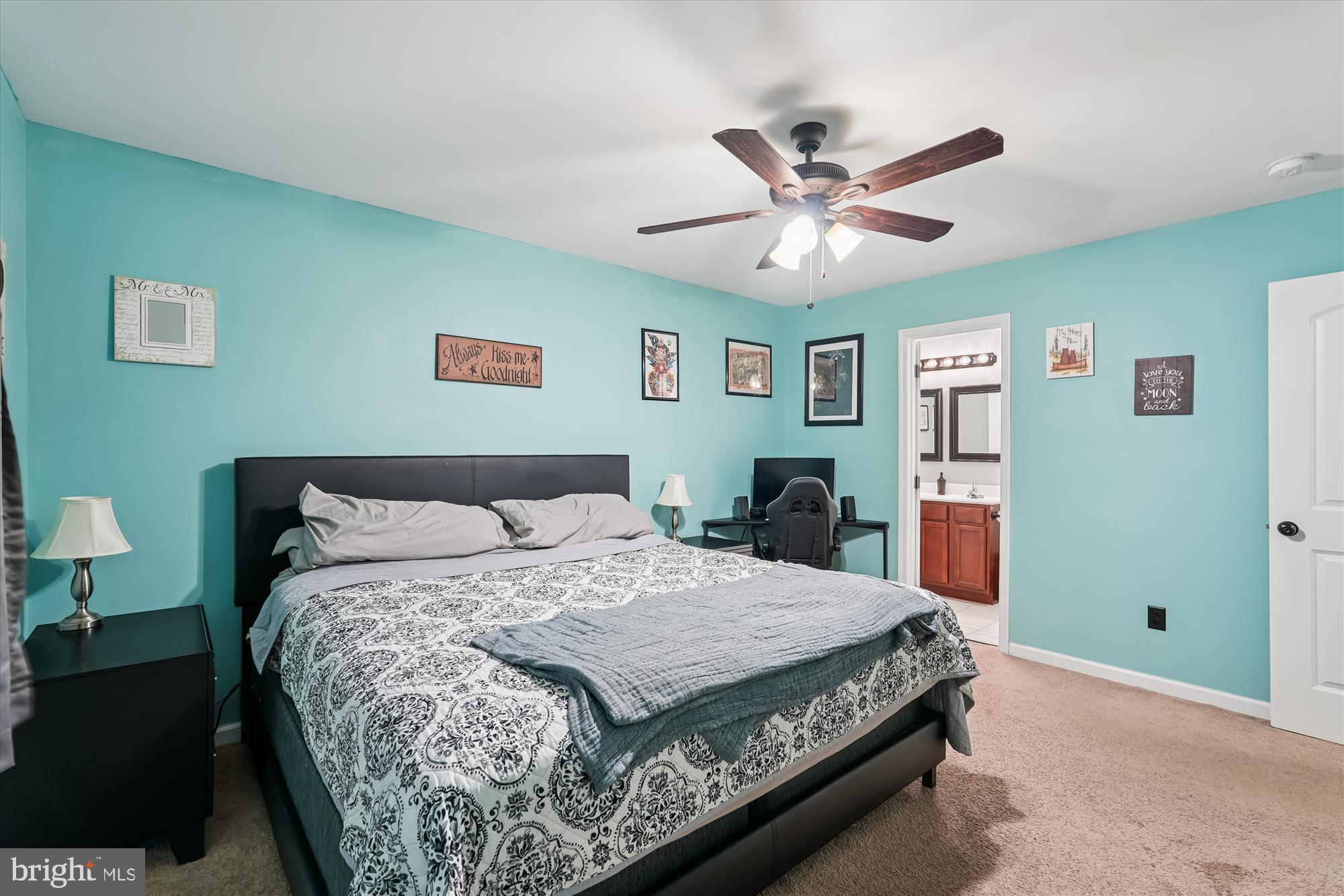 RED HILL - Residential