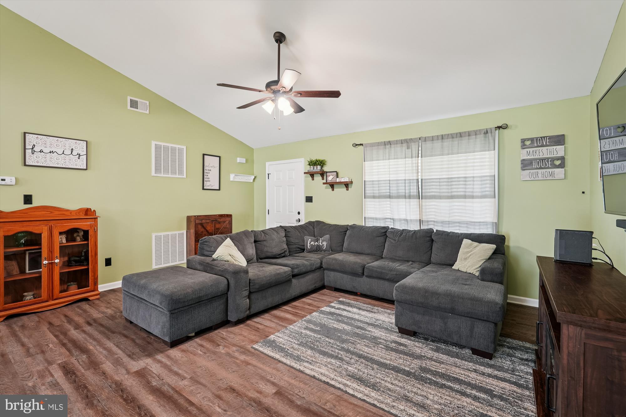 RED HILL - Residential