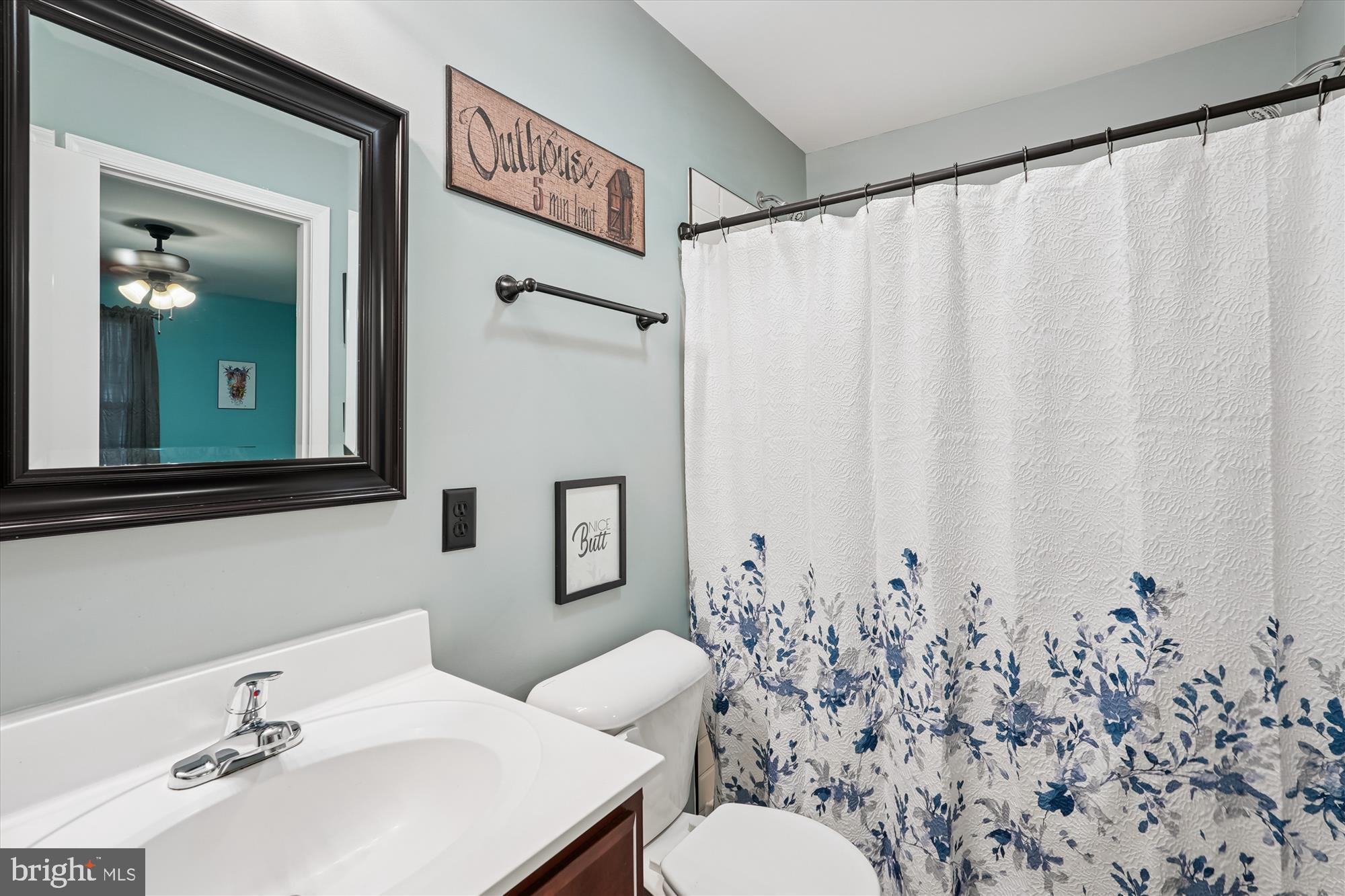 RED HILL - Residential