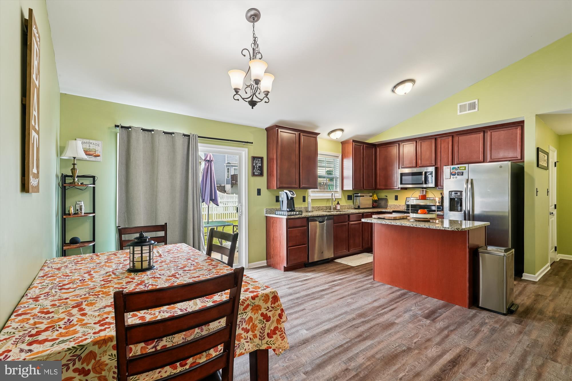 RED HILL - Residential