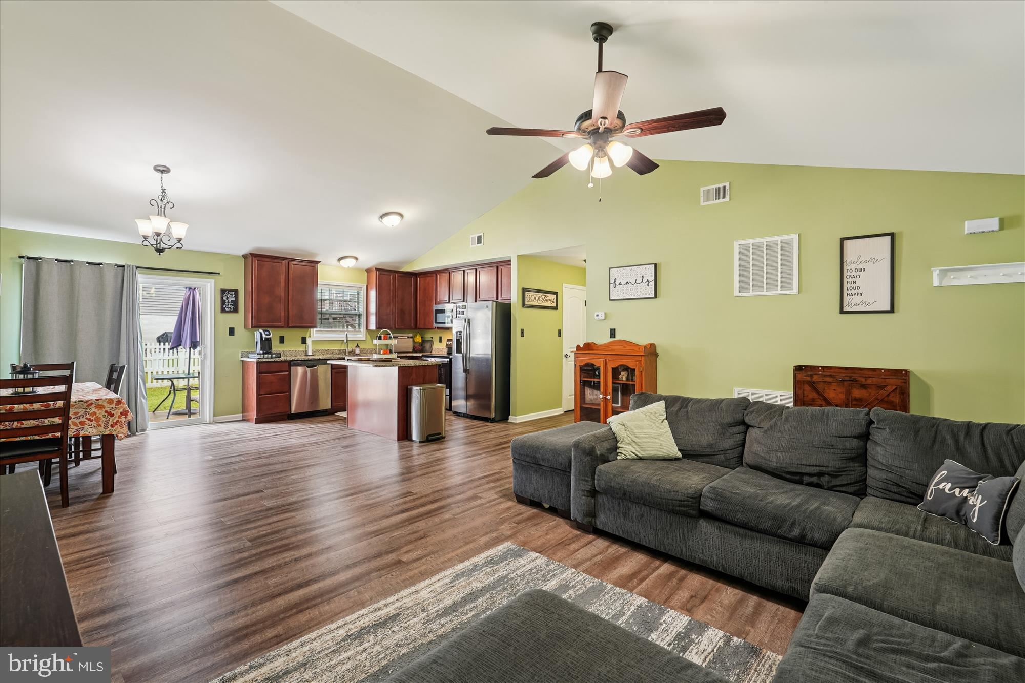 RED HILL - Residential