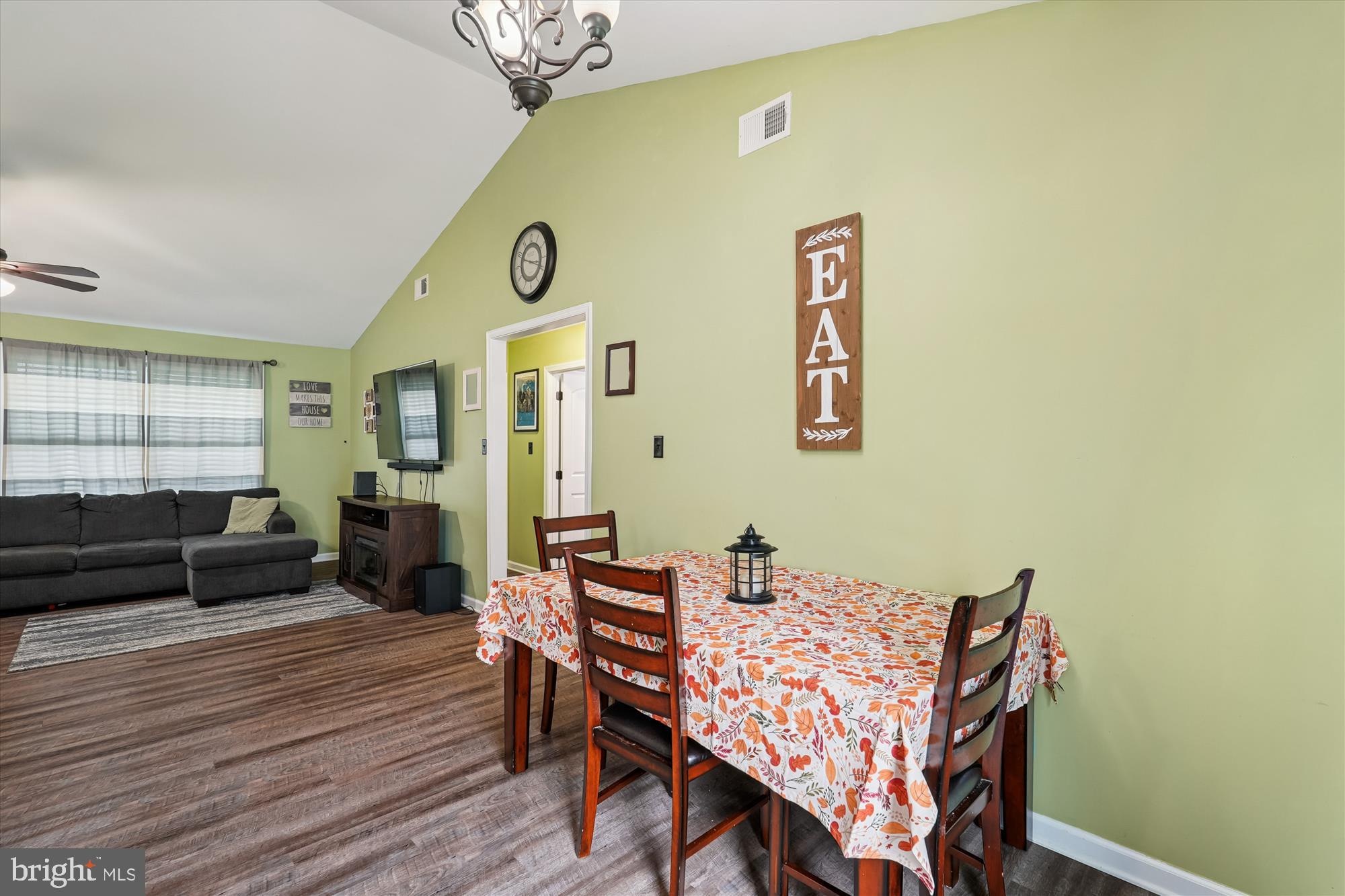 RED HILL - Residential