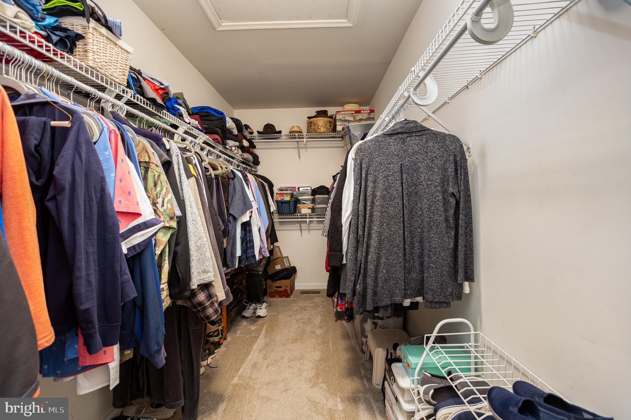 SADDLE RIDGE - Residential