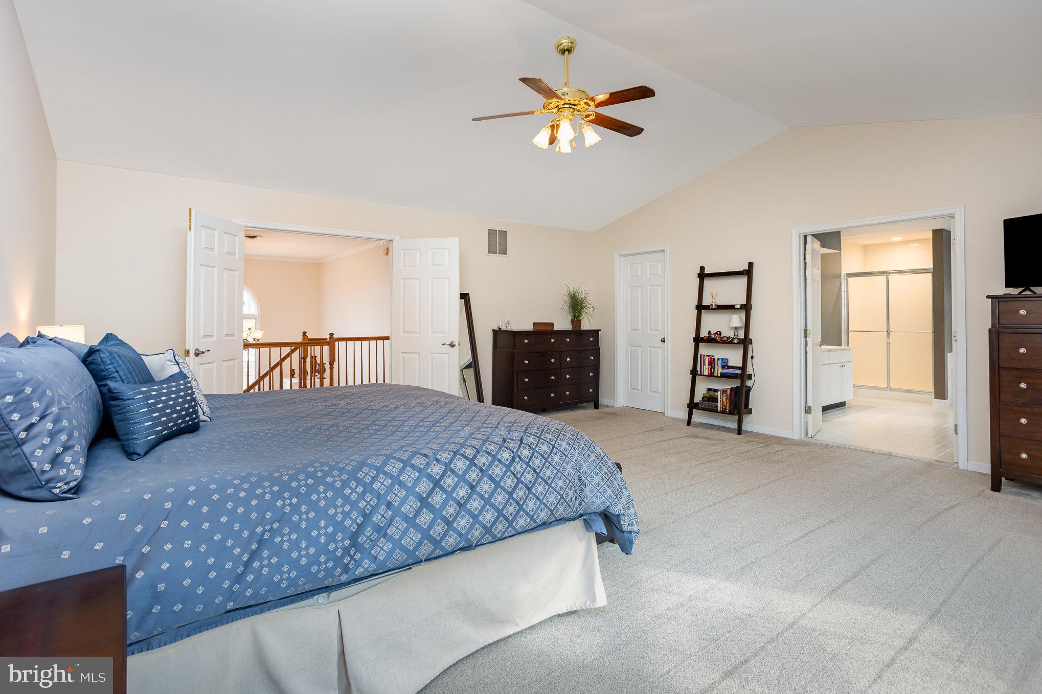 SADDLE RIDGE - Residential