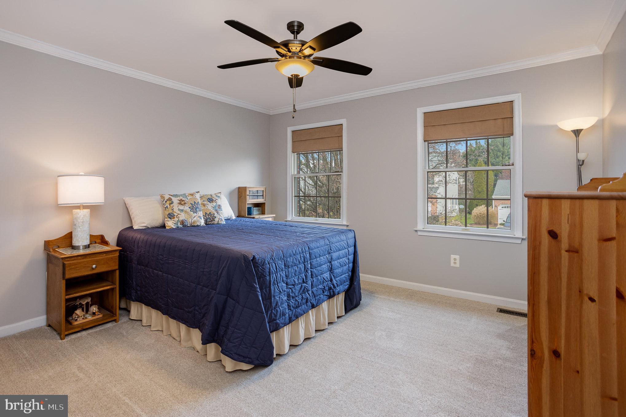 SADDLE RIDGE - Residential