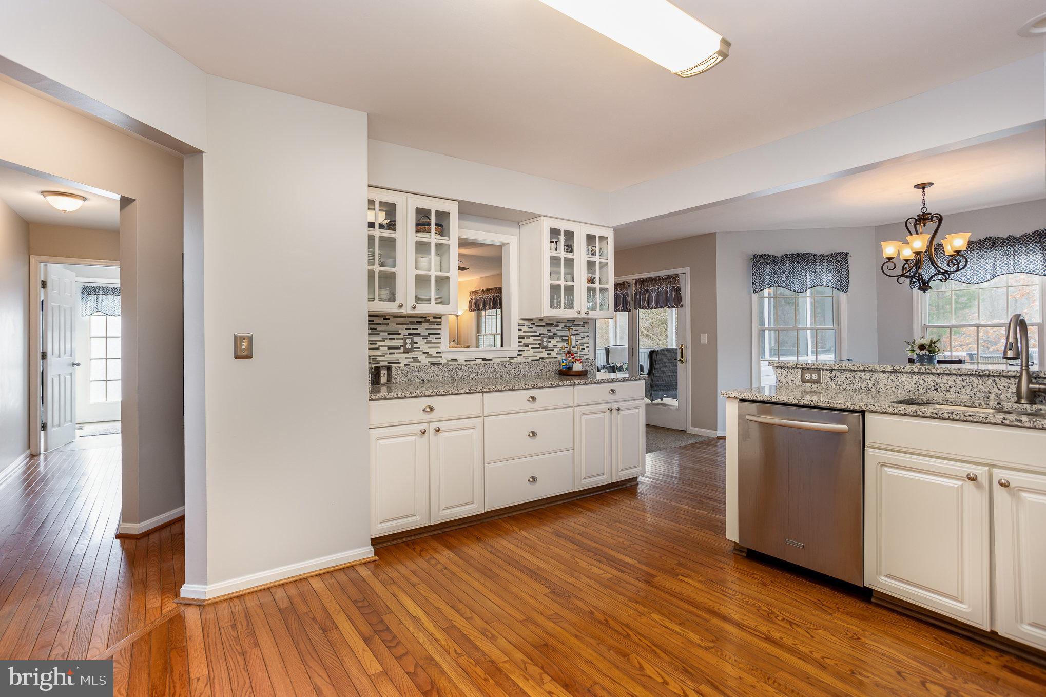 SADDLE RIDGE - Residential