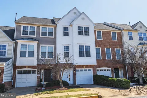 12887 Titania Way Unit 4, Woodbridge, VA MLS: VAPW2089540