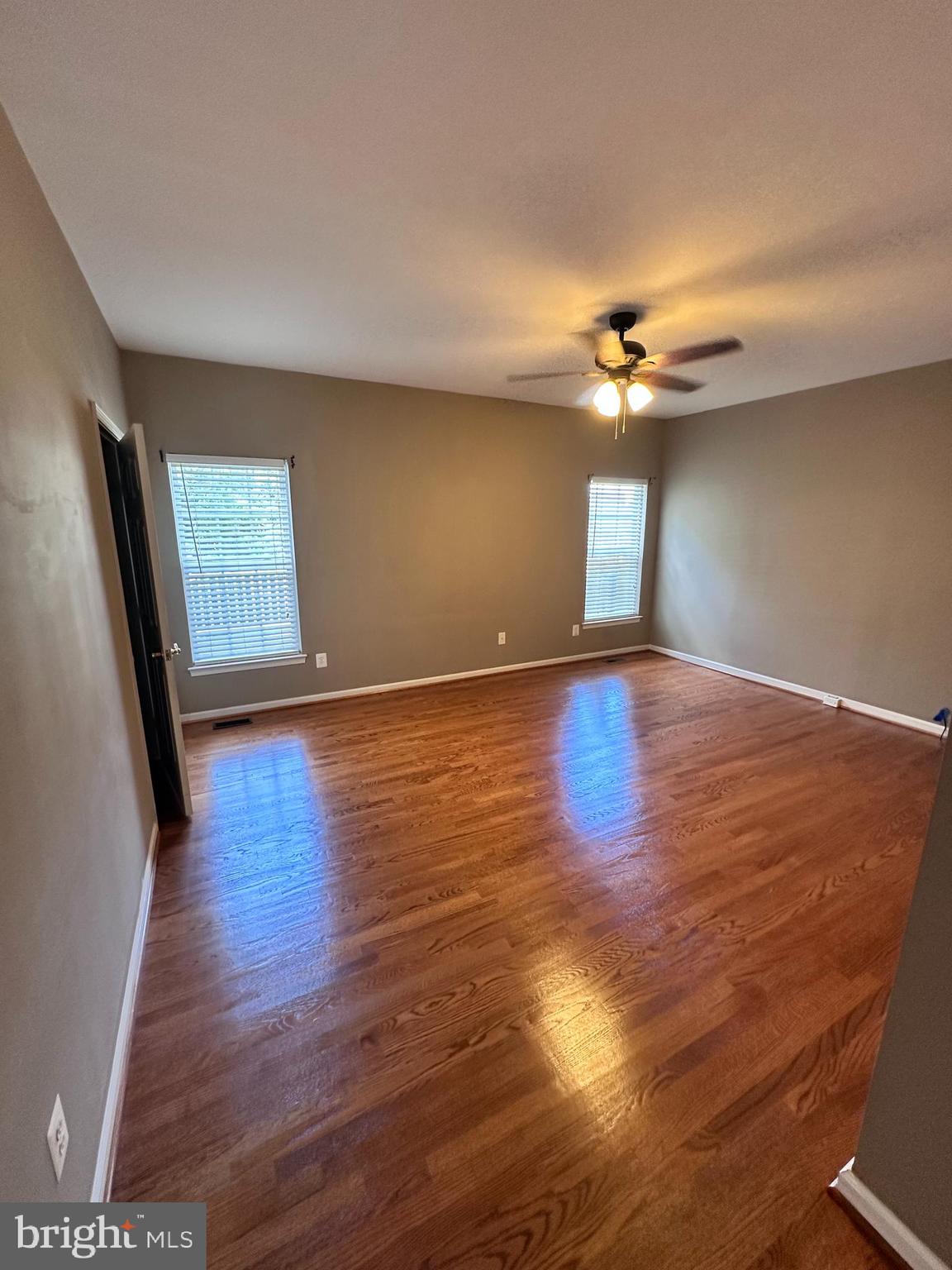 156 LAPIS COURT 23