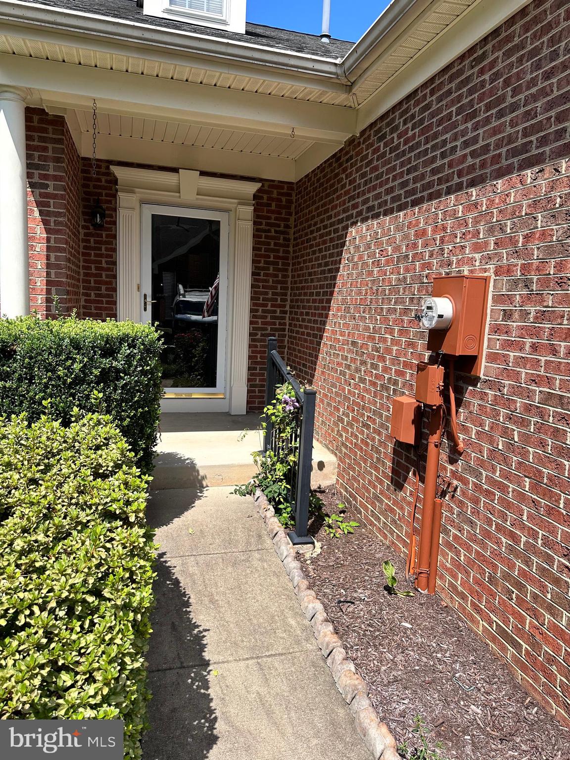 156 LAPIS COURT 23