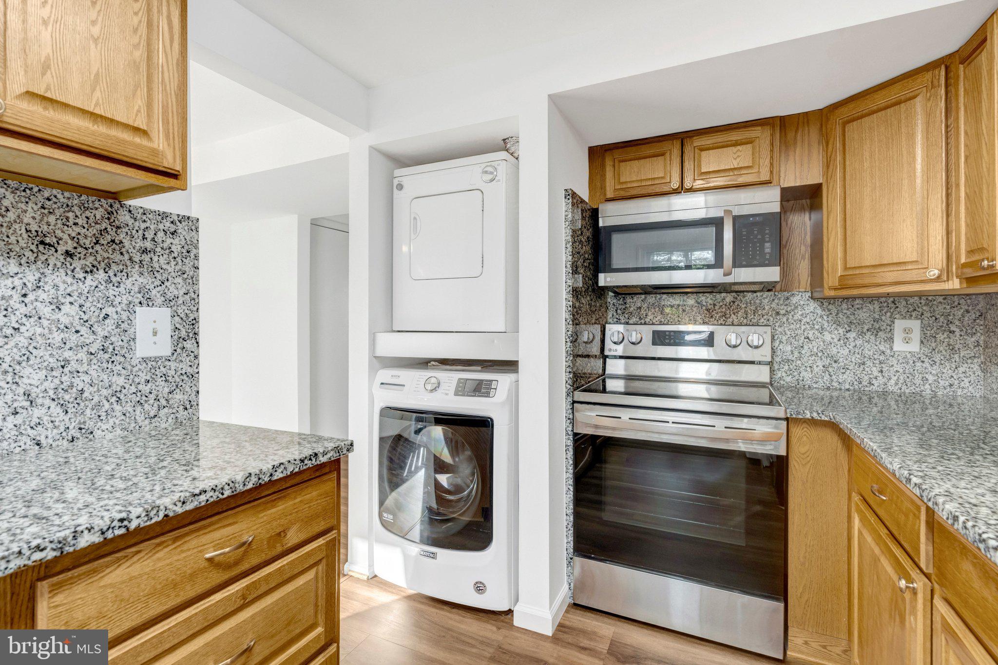 GEORGIAN HAMLET - Residential