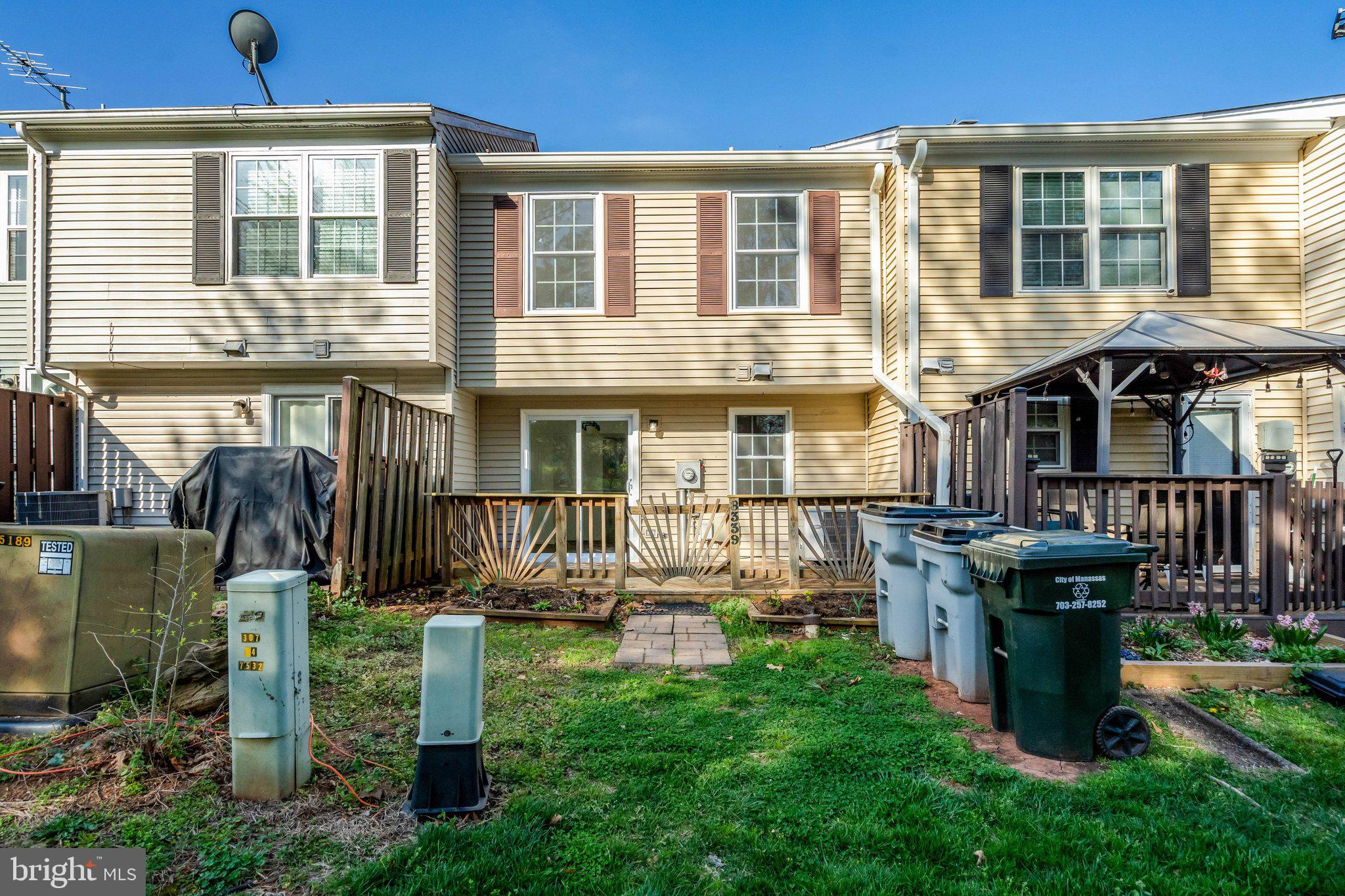 GEORGIAN HAMLET - Residential