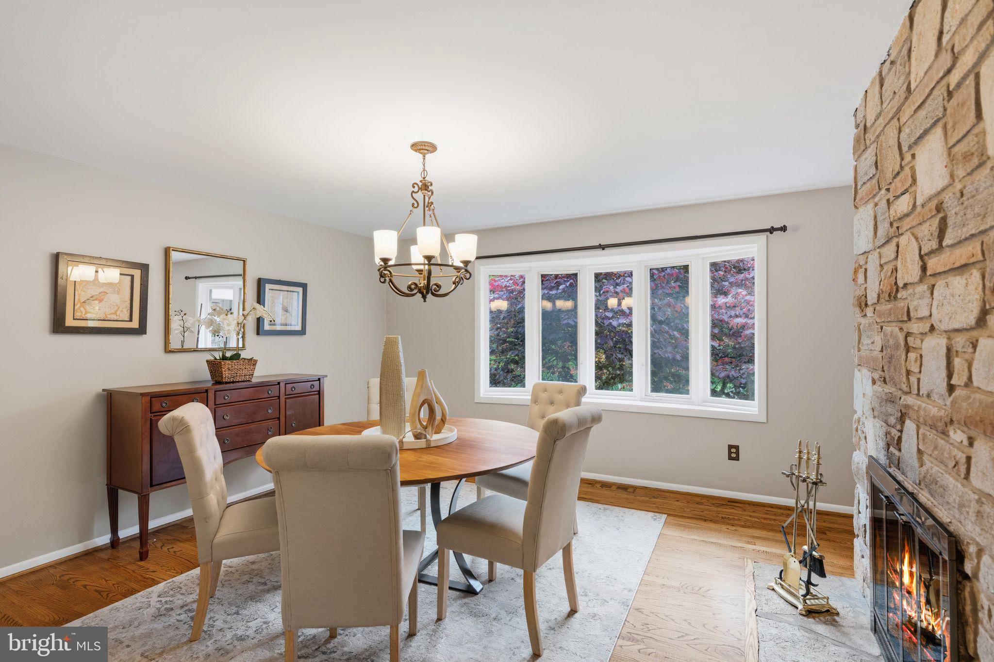 MANOR BROOK - Residential