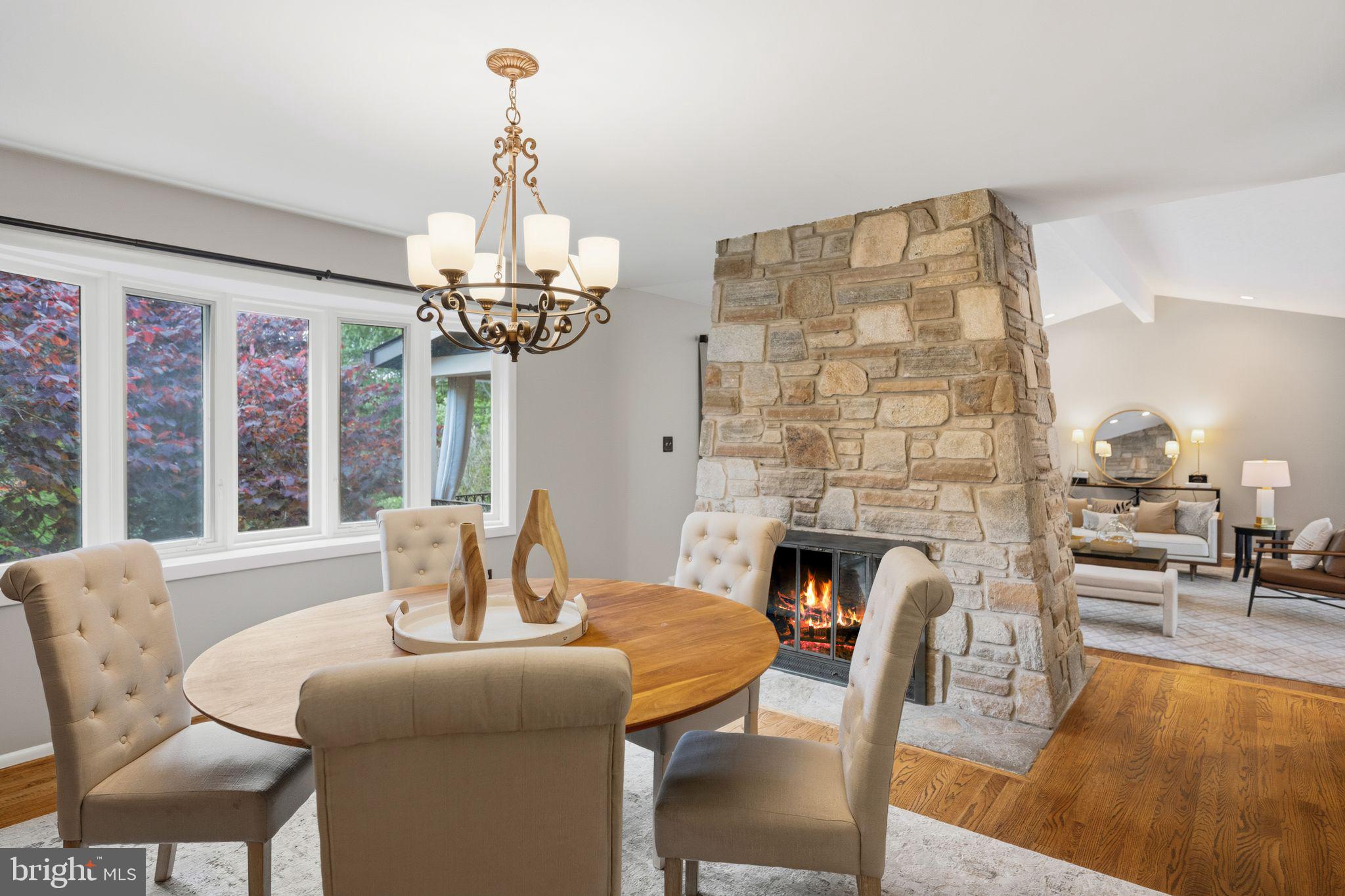 MANOR BROOK - Residential