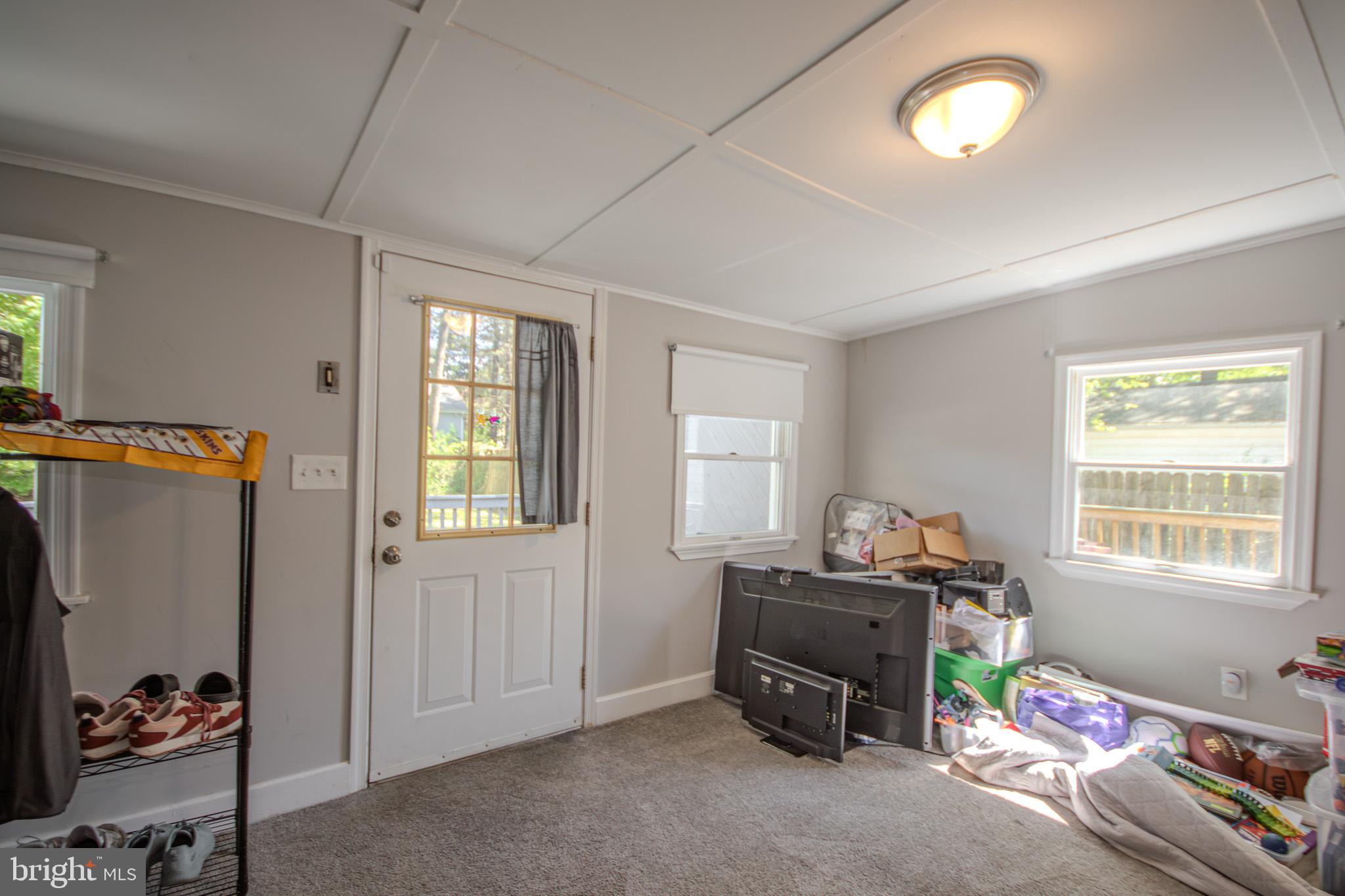 LAKEWOOD - Residential