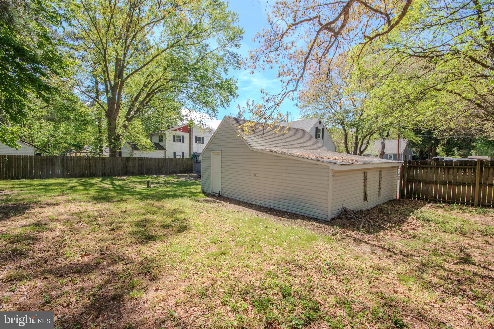 LAKEWOOD - Residential