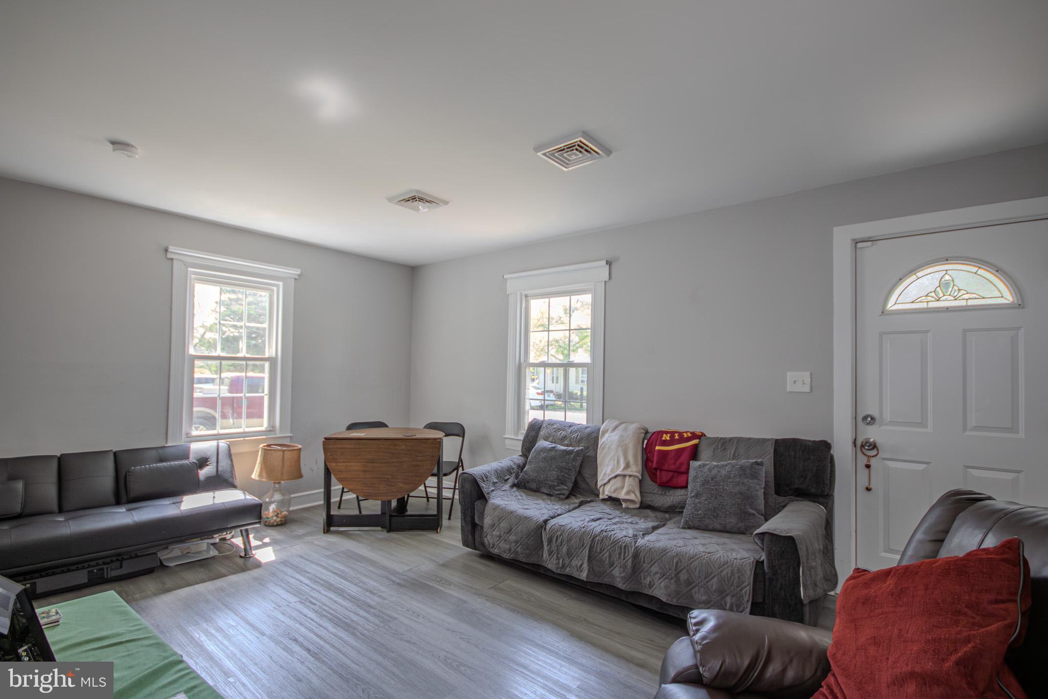 LAKEWOOD - Residential