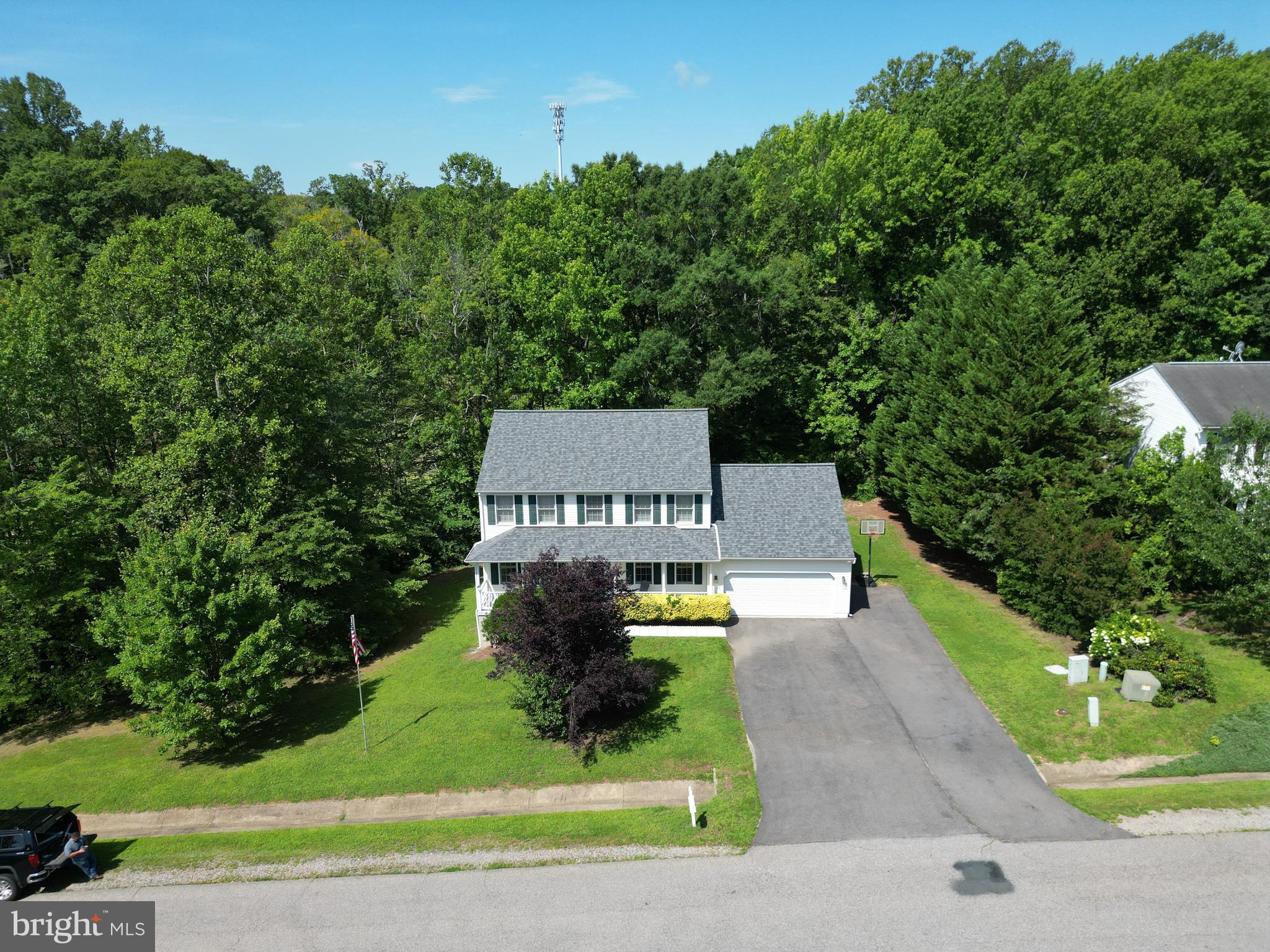 9610 HICKORY HILL DRIVE