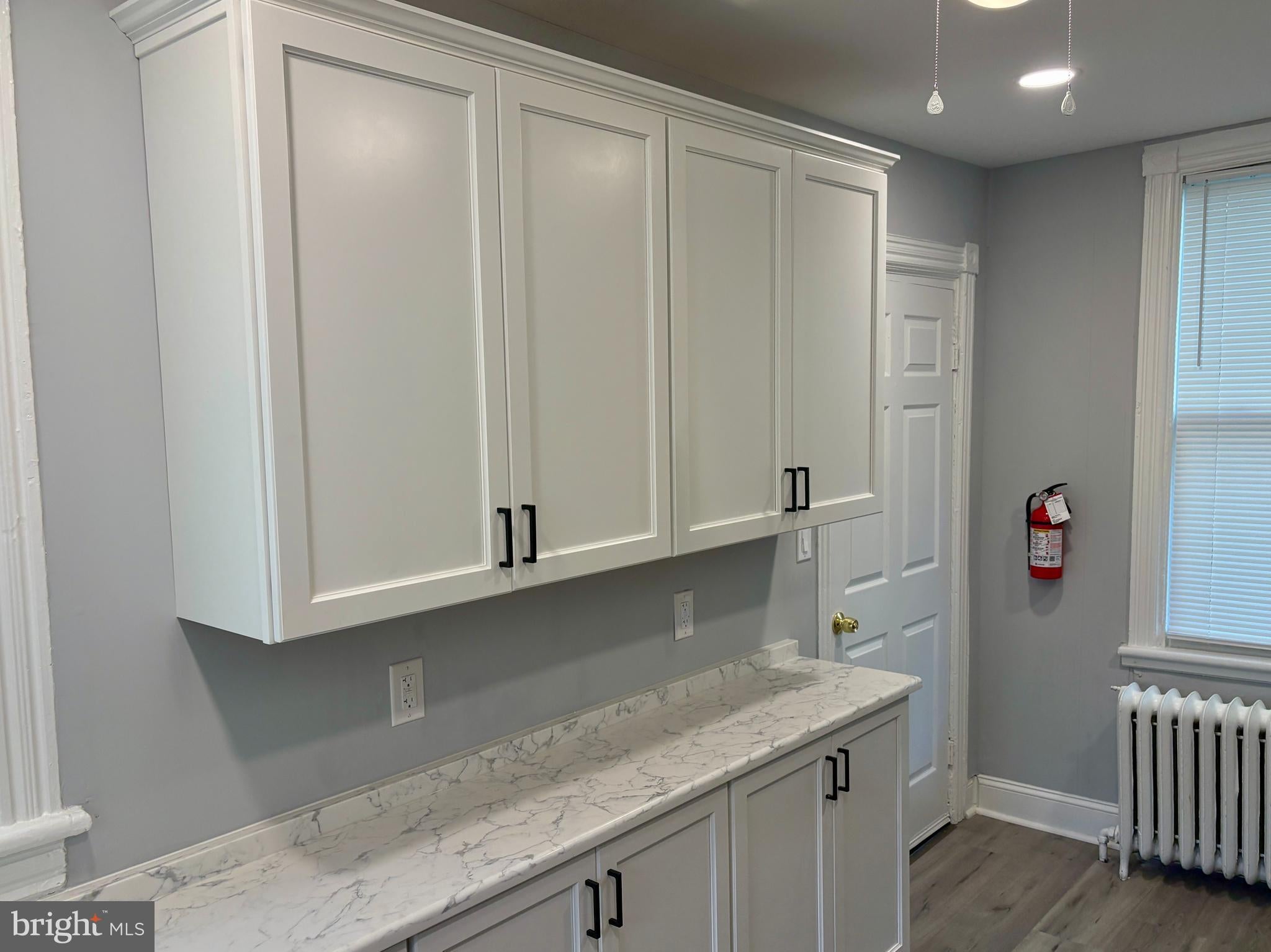 735 MORGAN AVENUE FIRST FLOOR