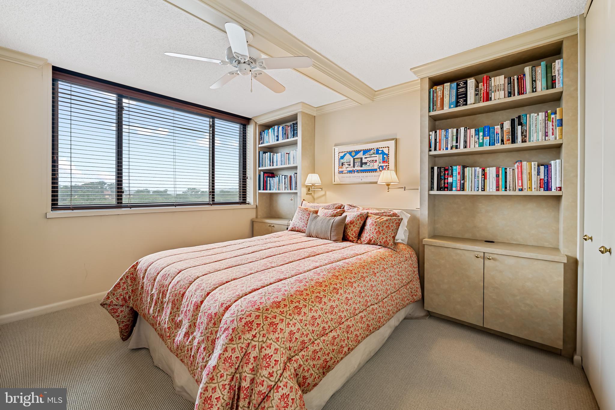 HARPER HOUSE CONDOMINIUMS - Residential