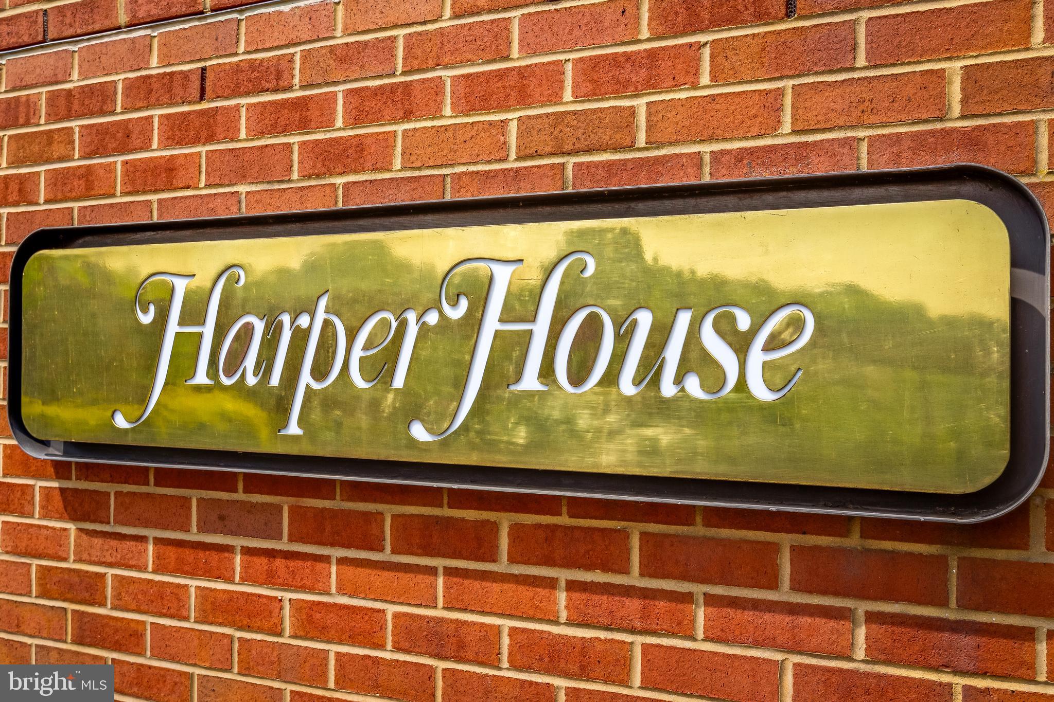 HARPER HOUSE CONDOMINIUMS - Residential