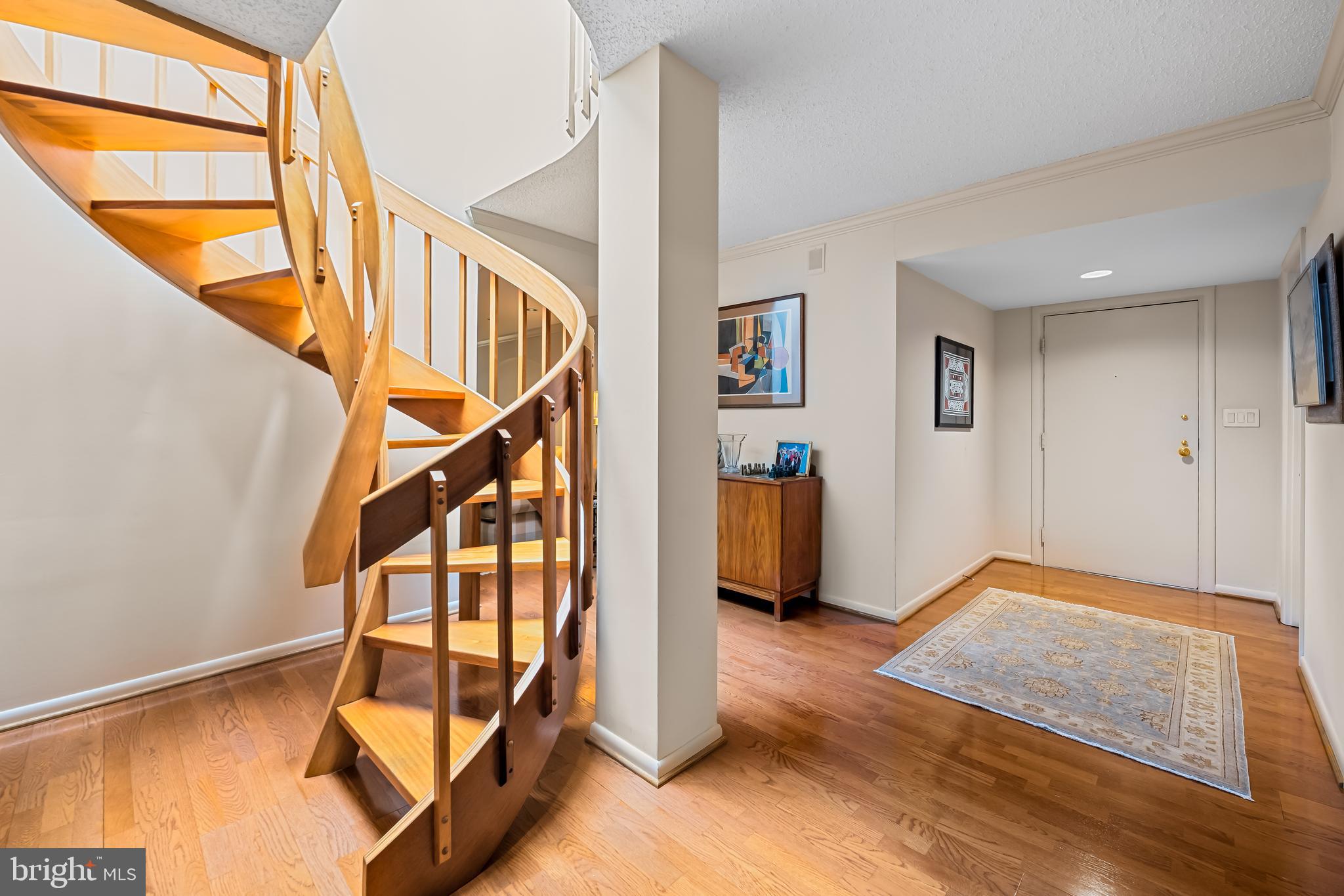 HARPER HOUSE CONDOMINIUMS - Residential