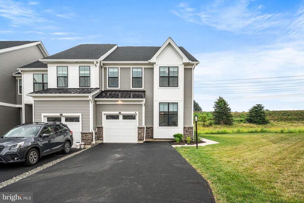 Photo of 49 Tamarack Circle, NORRISTOWN, PA 19403 (MLS # PAMC2169232)