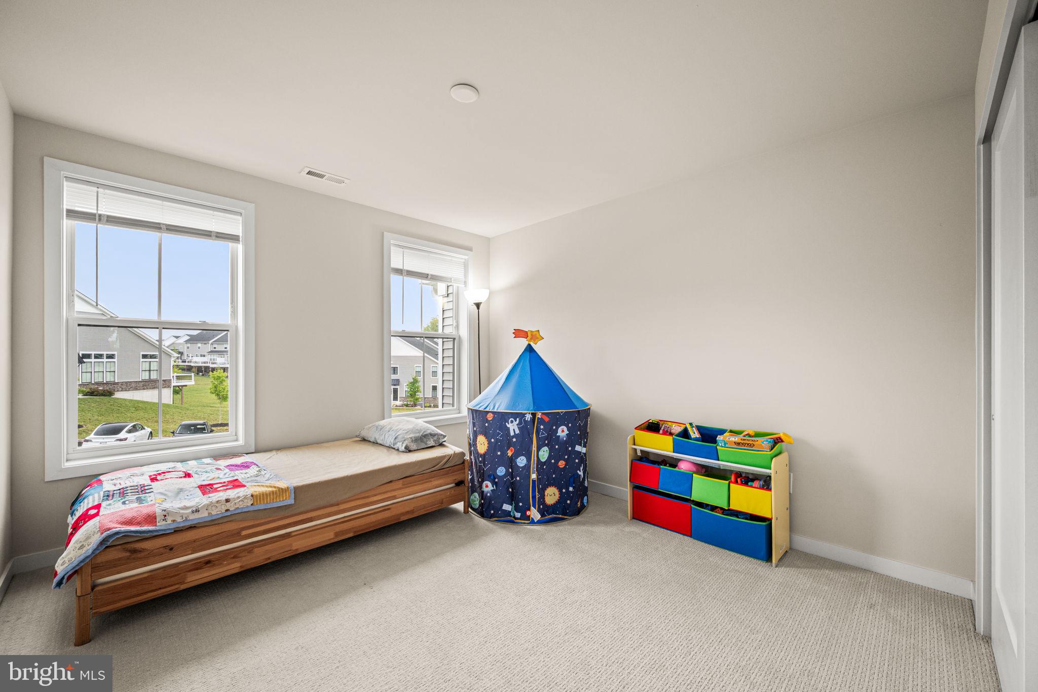 RESERVE AT CENTER SQUARE - Residential