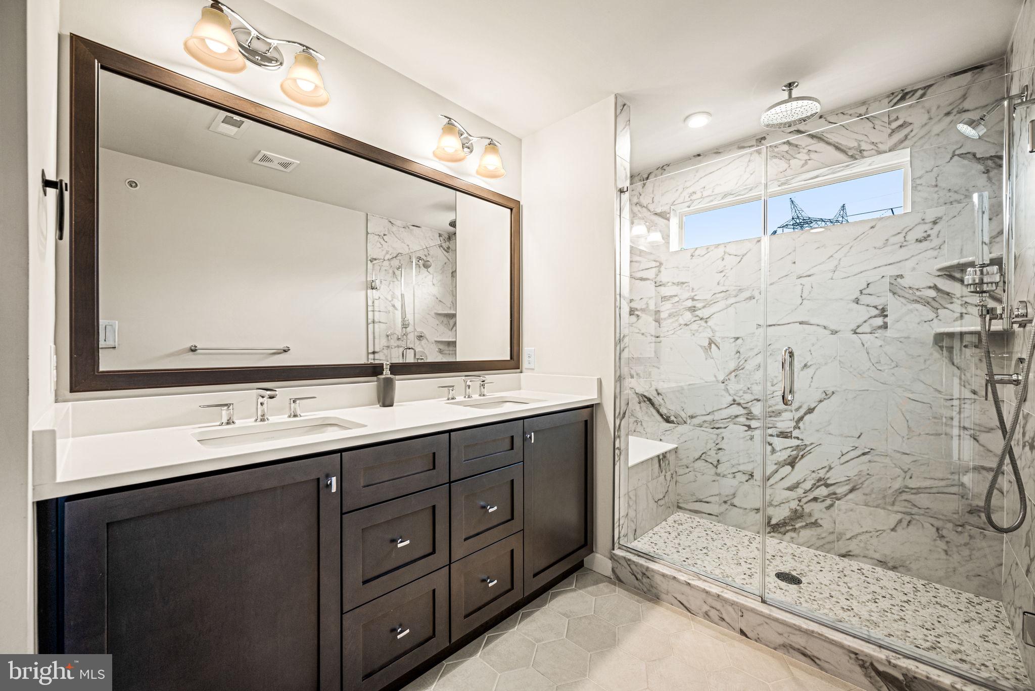 RESERVE AT CENTER SQUARE - Residential