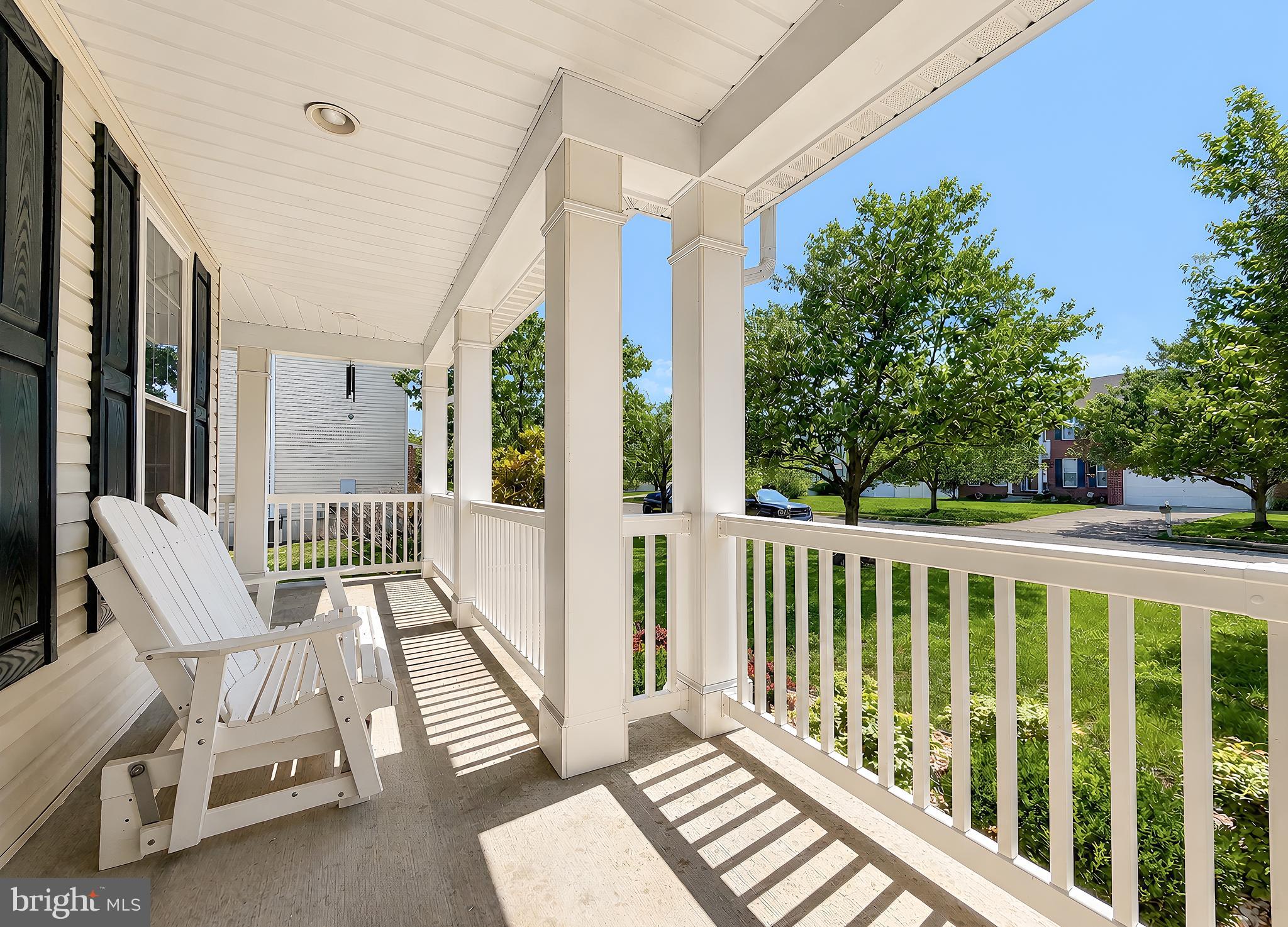 1002 CANTERBURY LANE