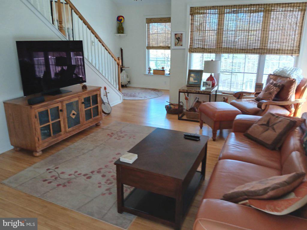 SALEM MANOR - Residential